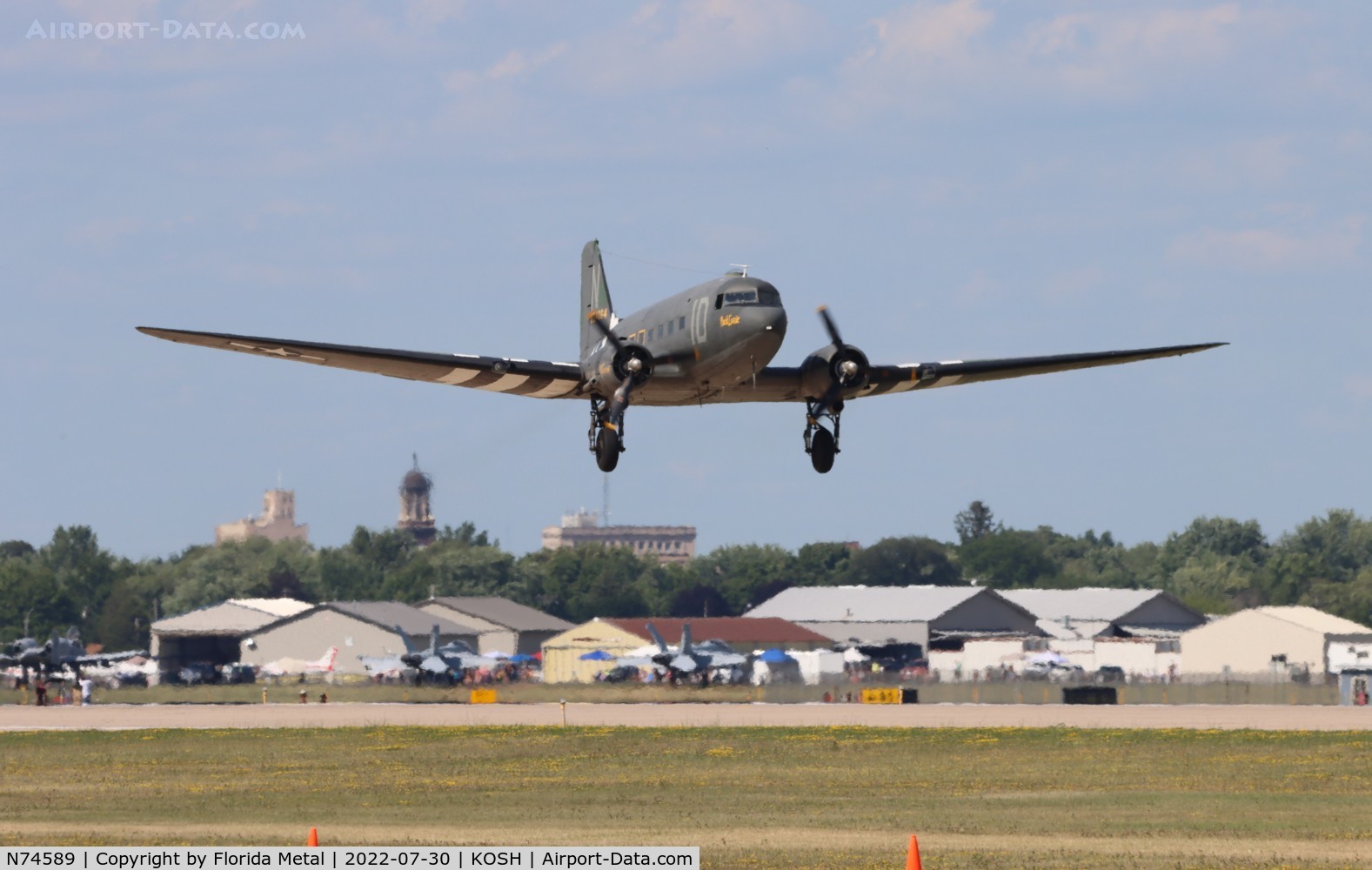 N74589, 1943 Douglas DC3C-S1C3G (C-47A) C/N 9926, OSH 2022