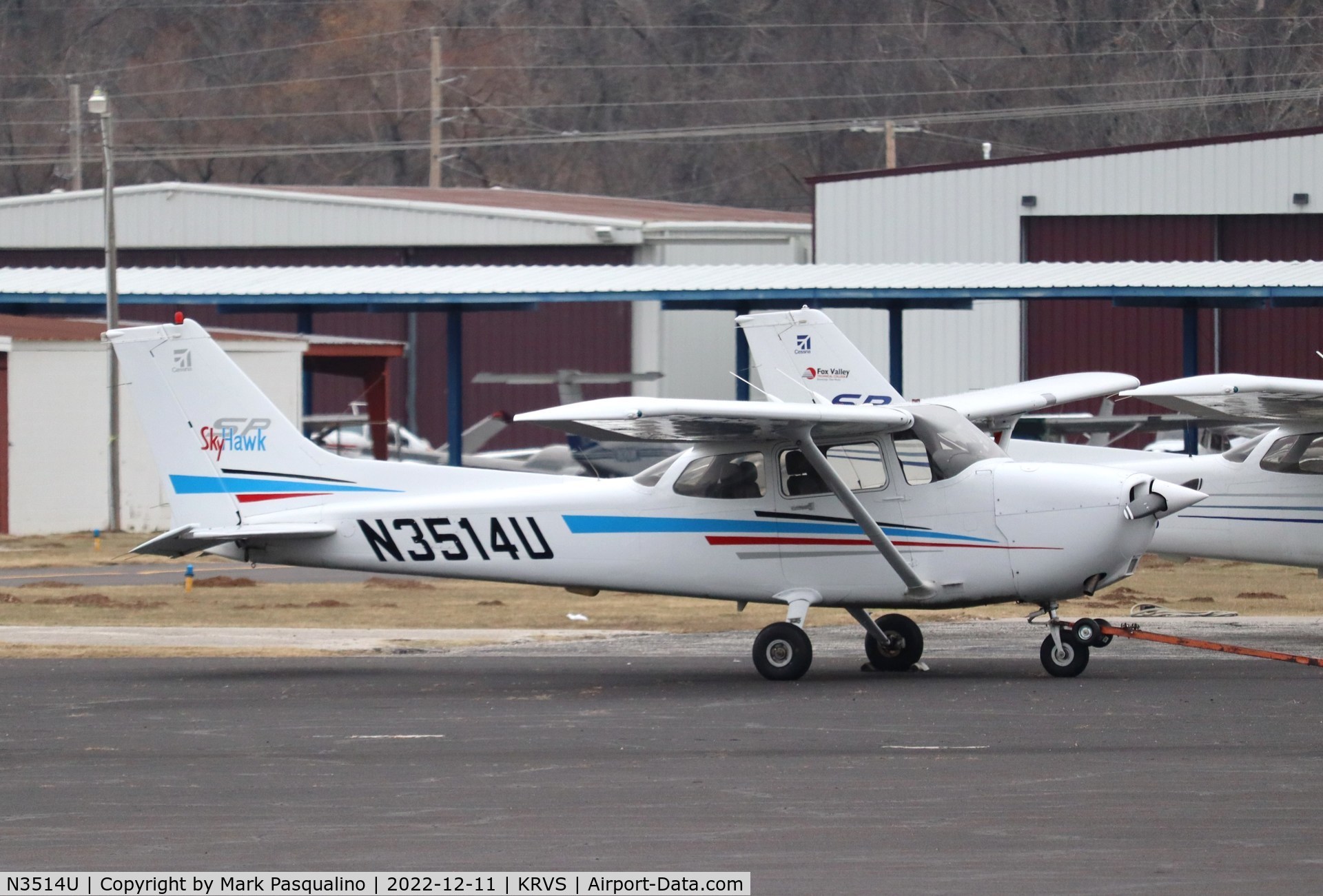 N3514U, 2001 Cessna 172S Skyhawk SP C/N 172S8841, Cessna 172S