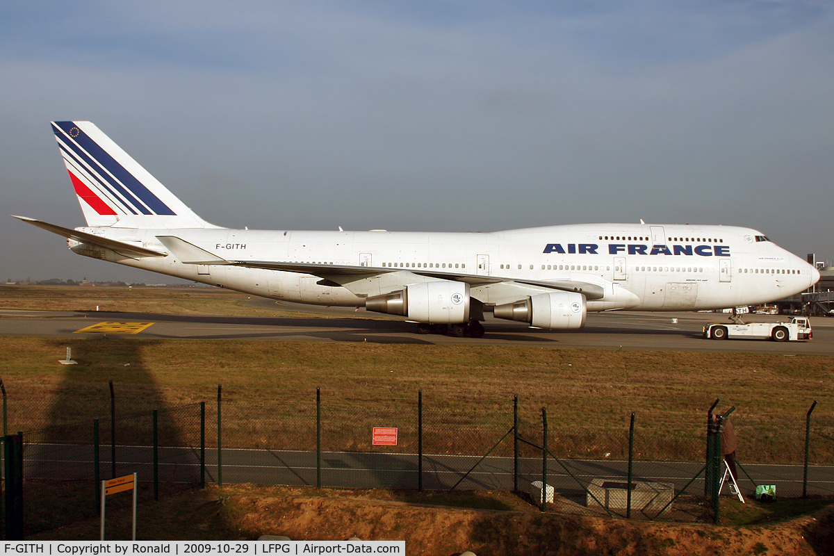 F-GITH, 2003 Boeing 747-428 C/N 32868, at cdg