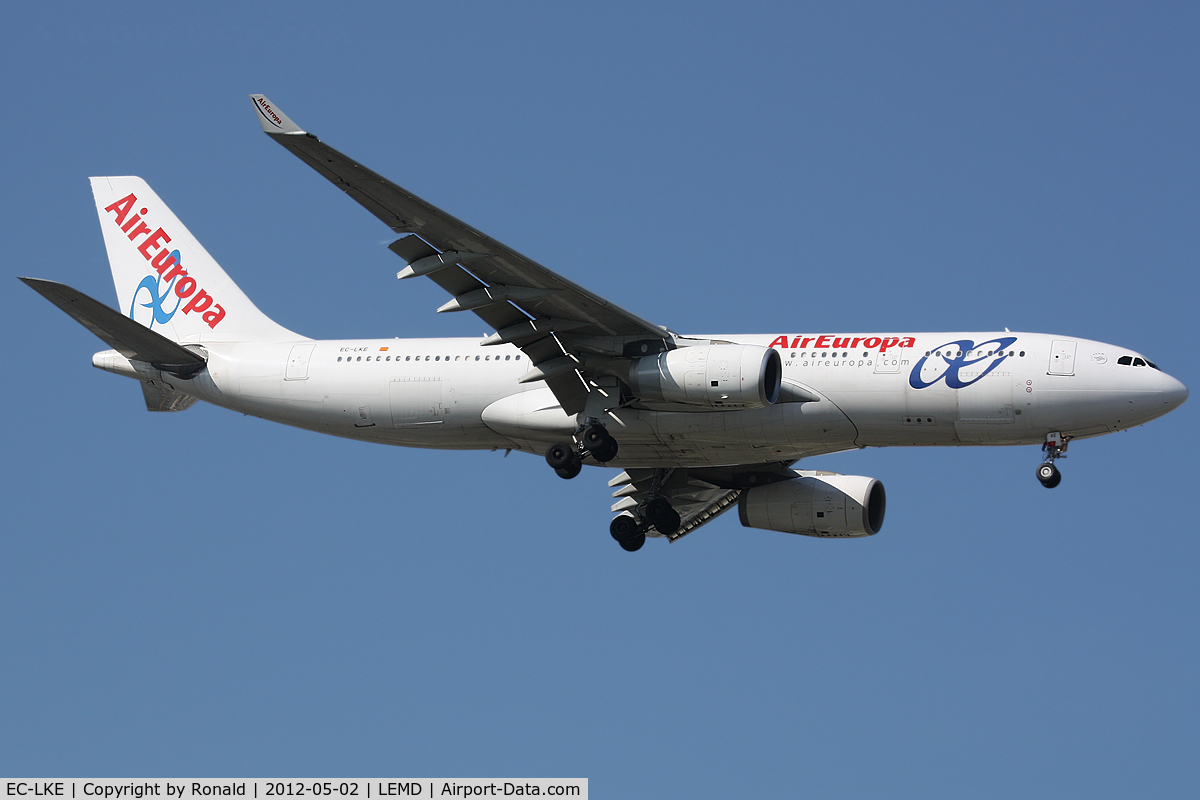 EC-LKE, 2002 Airbus A330-243 C/N 461, at mad