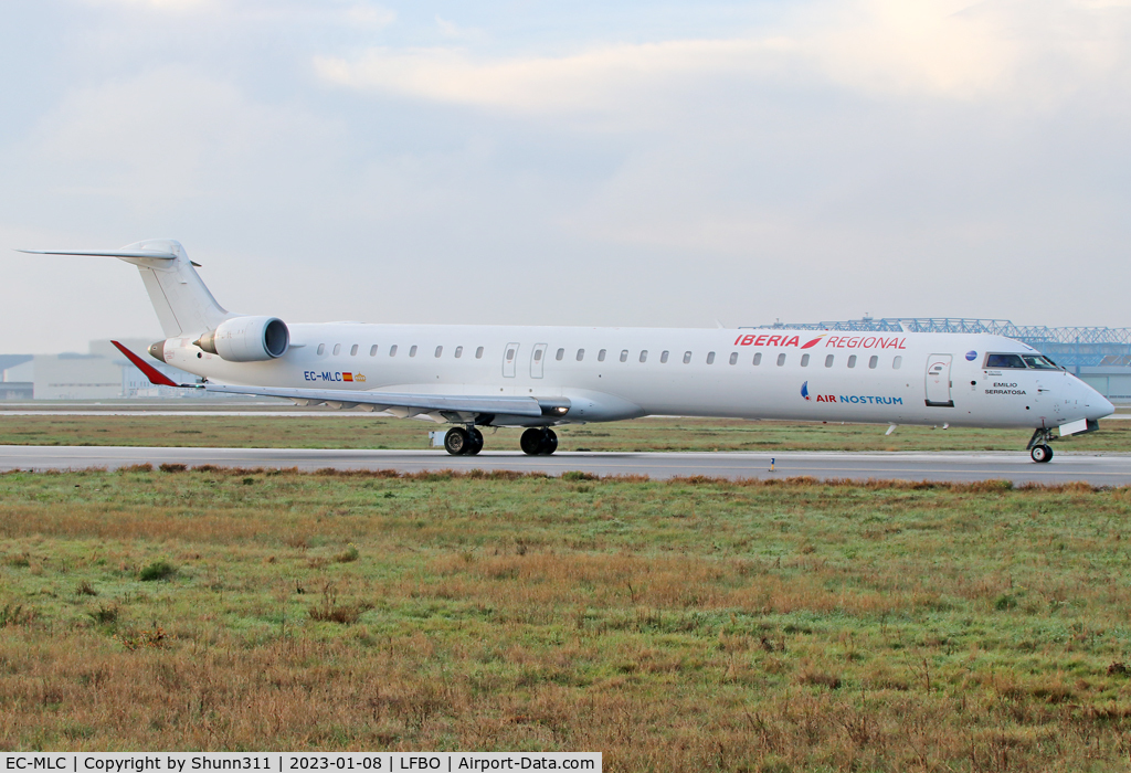 EC-MLC, 2016 Bombardier CRJ-1000ER NG (CL-600-2E25) C/N 19048, Taxiing holding point rwy 14L for departure...