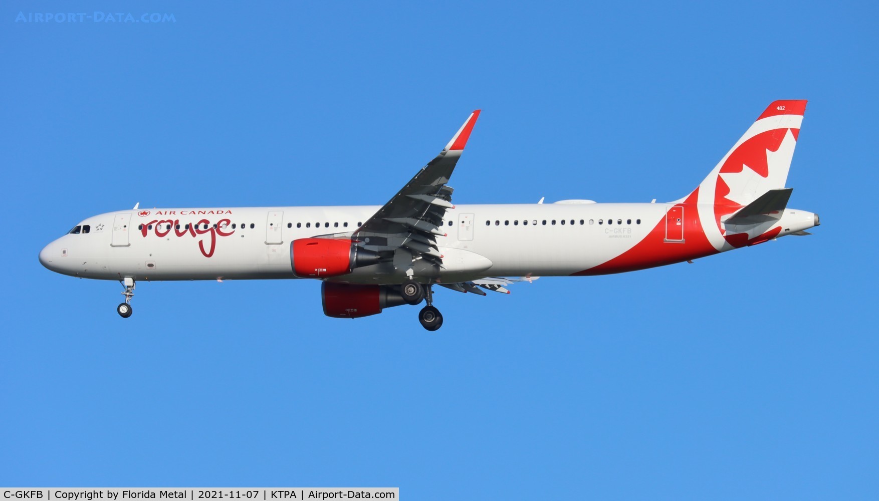 C-GKFB, 2018 Airbus A321-211 C/N 8232, Rouge A321 zx