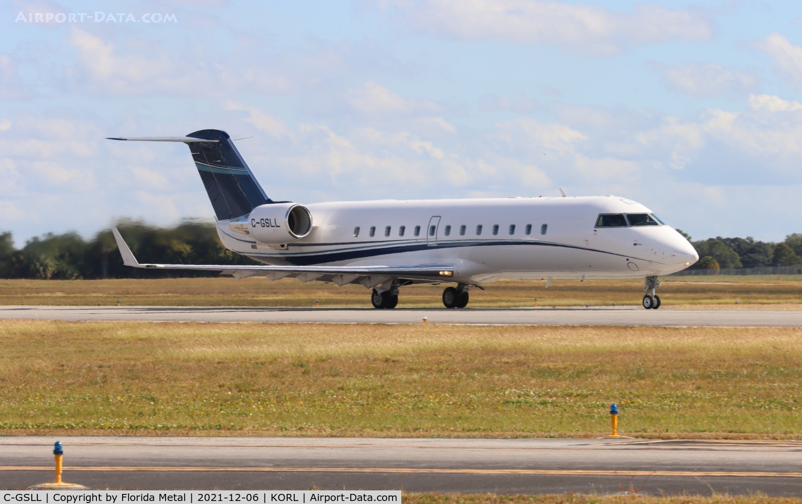 C-GSLL, 2009 Bombardier Challenger 850 (CL-600-2B19) C/N 8103, Challenger 850 zx