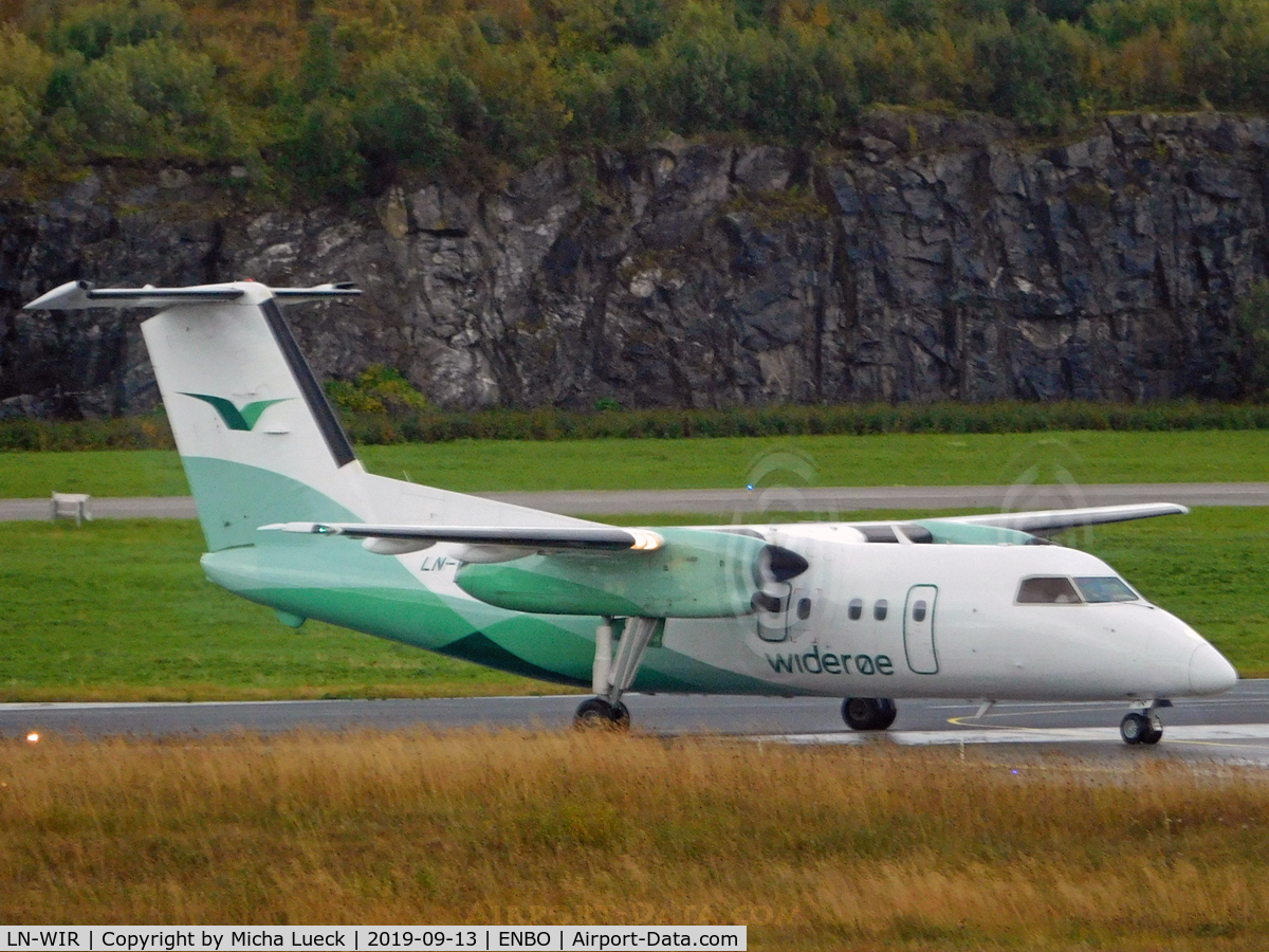 LN-WIR, 1991 De Havilland Canada DHC-8-103A Dash 8 C/N 273, At Bodø