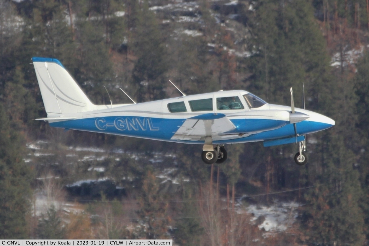 C-GNVL, 1967 Piper PA-30 Twin Comanche C/N 30-1532, Arrival from Abbotsford.