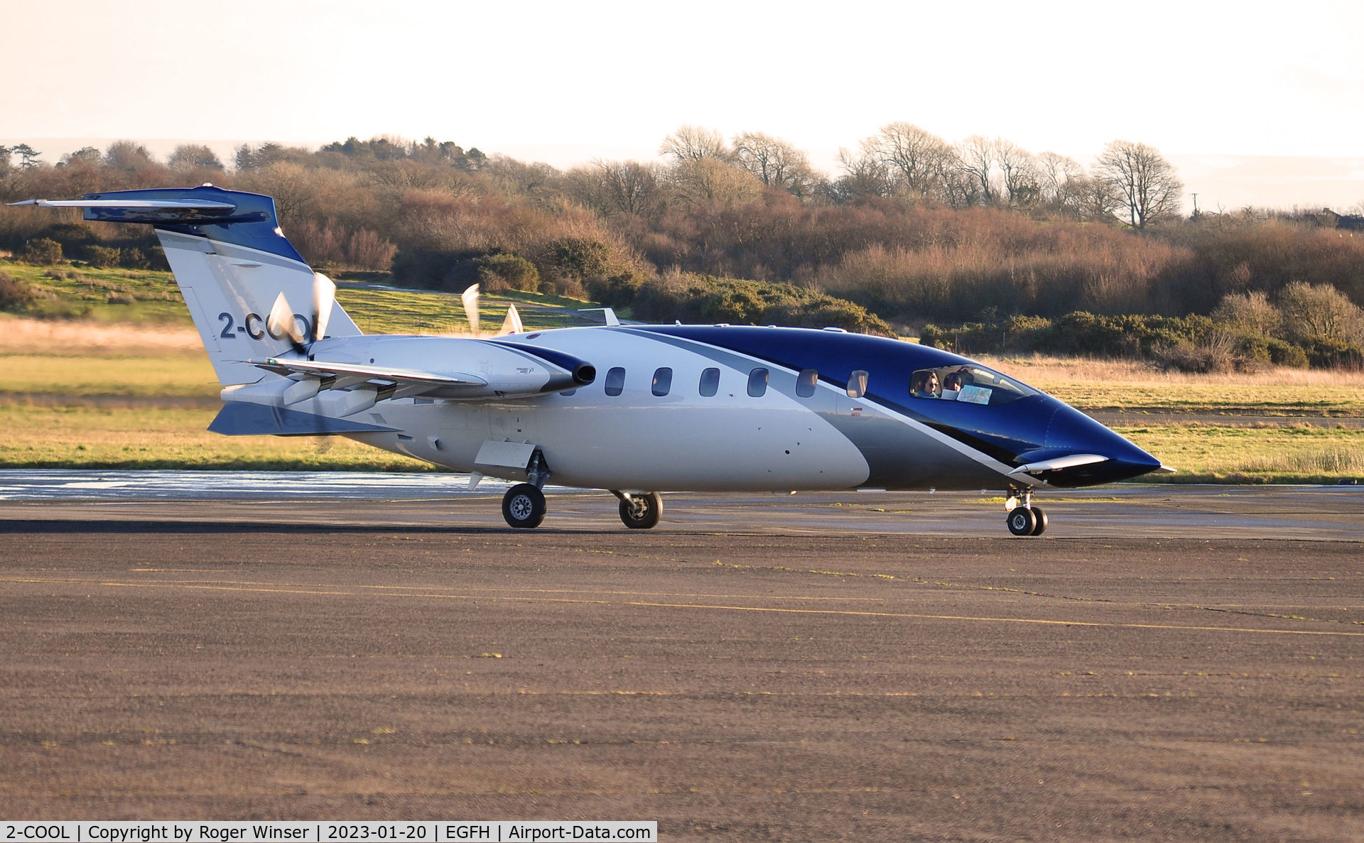 2-COOL, 2007 Piaggio P-180 Avanti II C/N 1149, Visiting Avanti II.