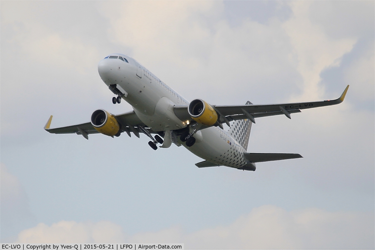 EC-LVO, 2013 Airbus A320-214 C/N 5533, Airbus A320-214, Take off rwy 24, Paris-Orly Airport (LFPO-ORY)