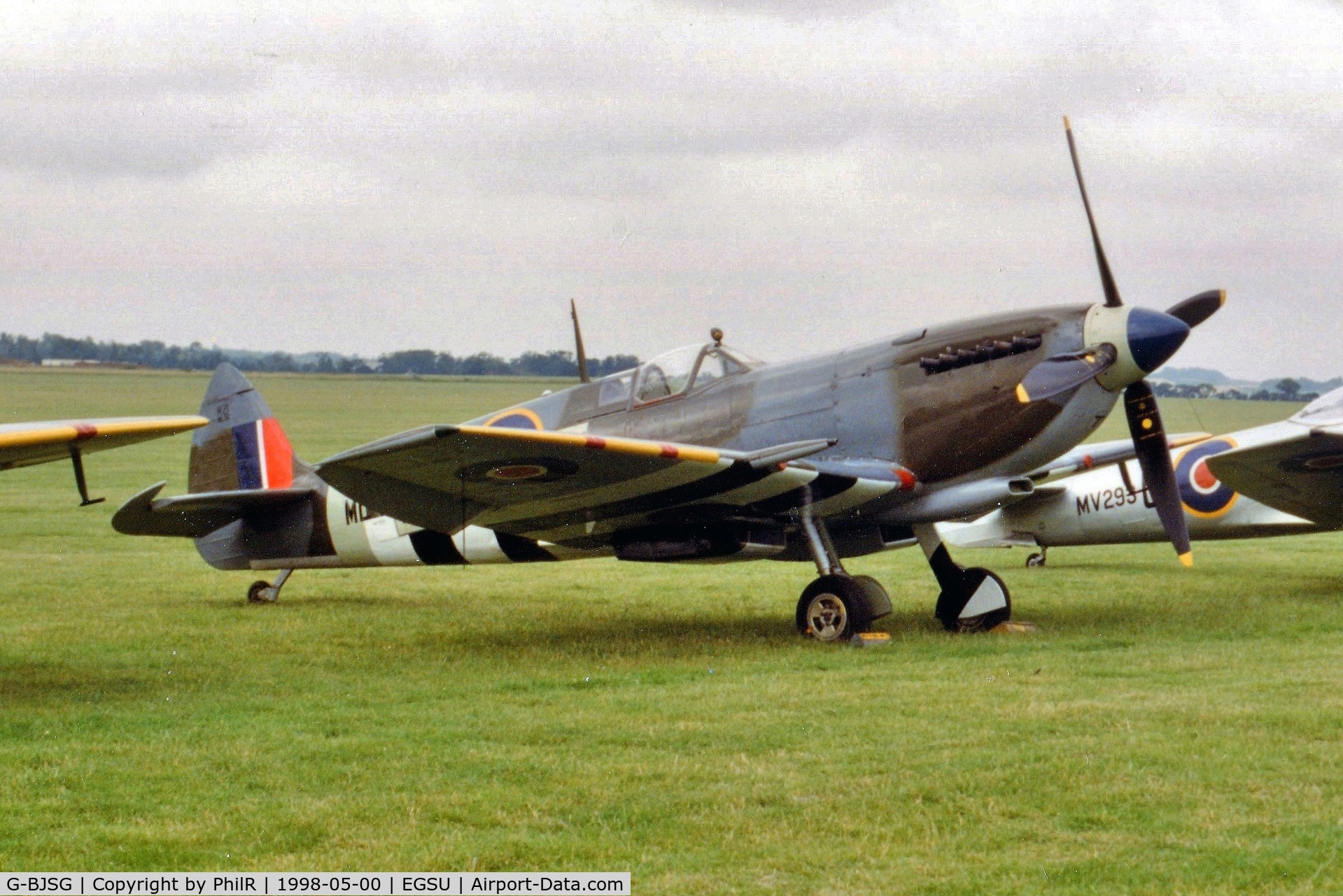 G-BJSG, 1944 Supermarine 509 Spitfire TR.9 C/N 6S/735188, G-BJSG 'ML417' 1944 VS Spitfire LFIXE RAF Duxford