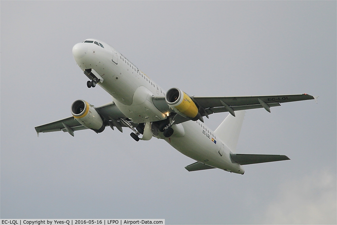 EC-LQL, 2002 Airbus A320-232 C/N 1749, Airbus A320-232, Take off rwy 24, Paris-Orly airport (LFPO-ORY)