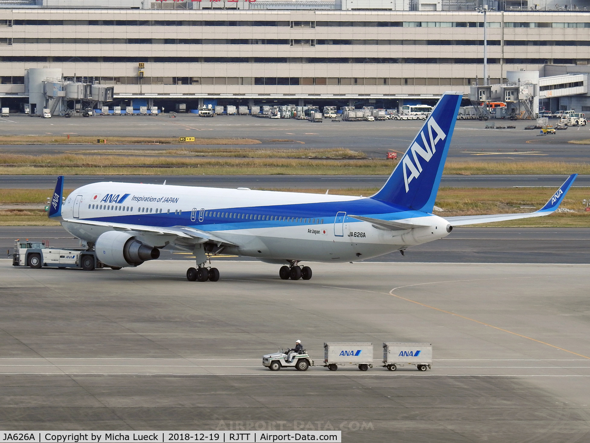 JA626A, 2011 Boeing 767-381/ER C/N 40897, At Haneda