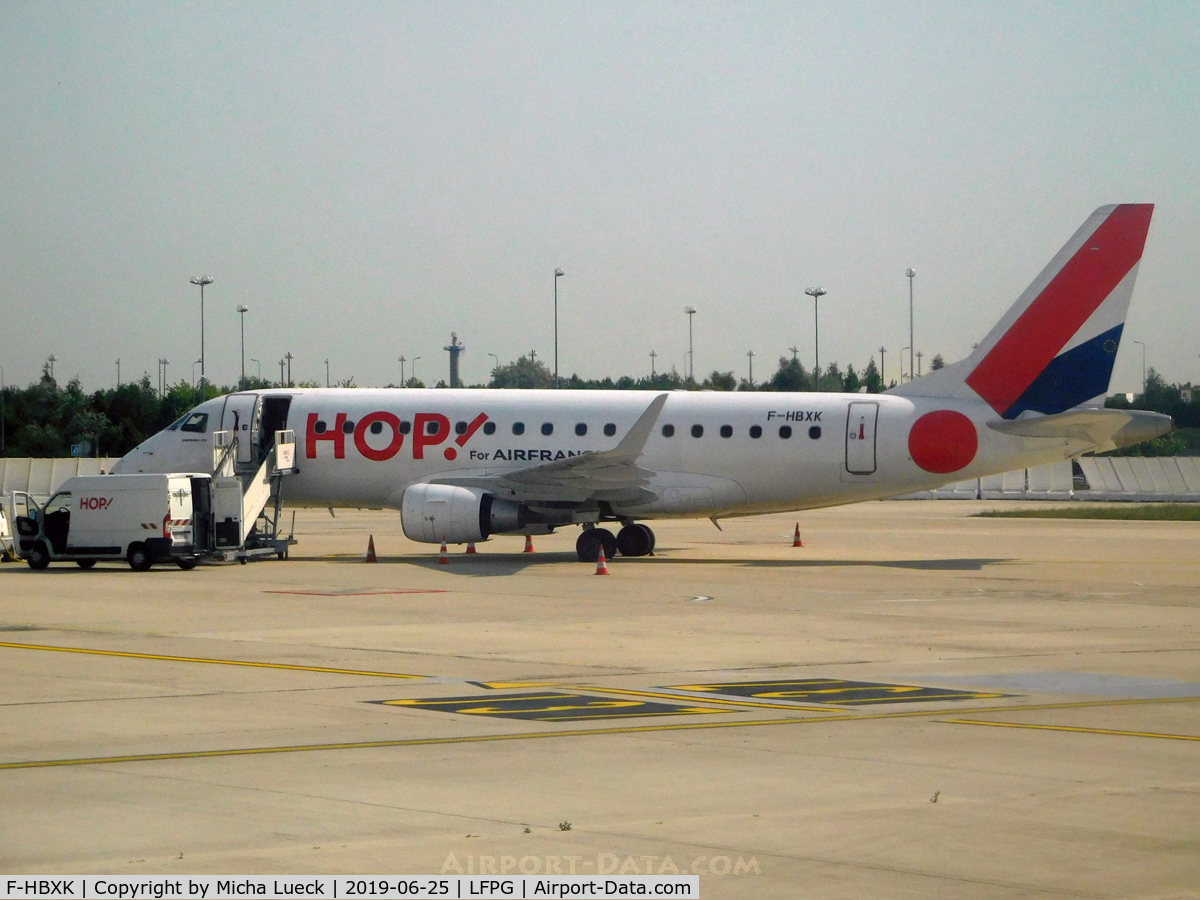 F-HBXK, 2004 Embraer 170LR (ERJ-170-100LR) C/N 17000008, At Charles de Gaulle