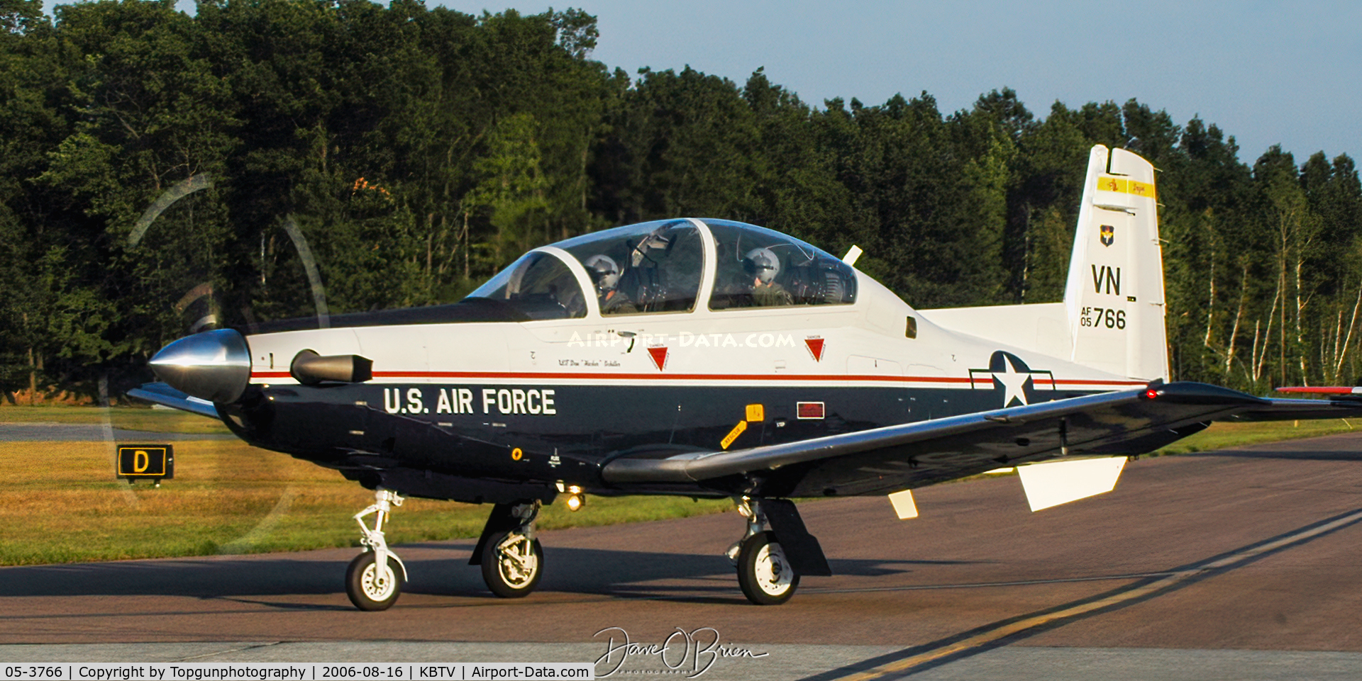 05-3766, 2005 Raytheon T-6A Texan II C/N PT-318, trainer out of Vance AFB