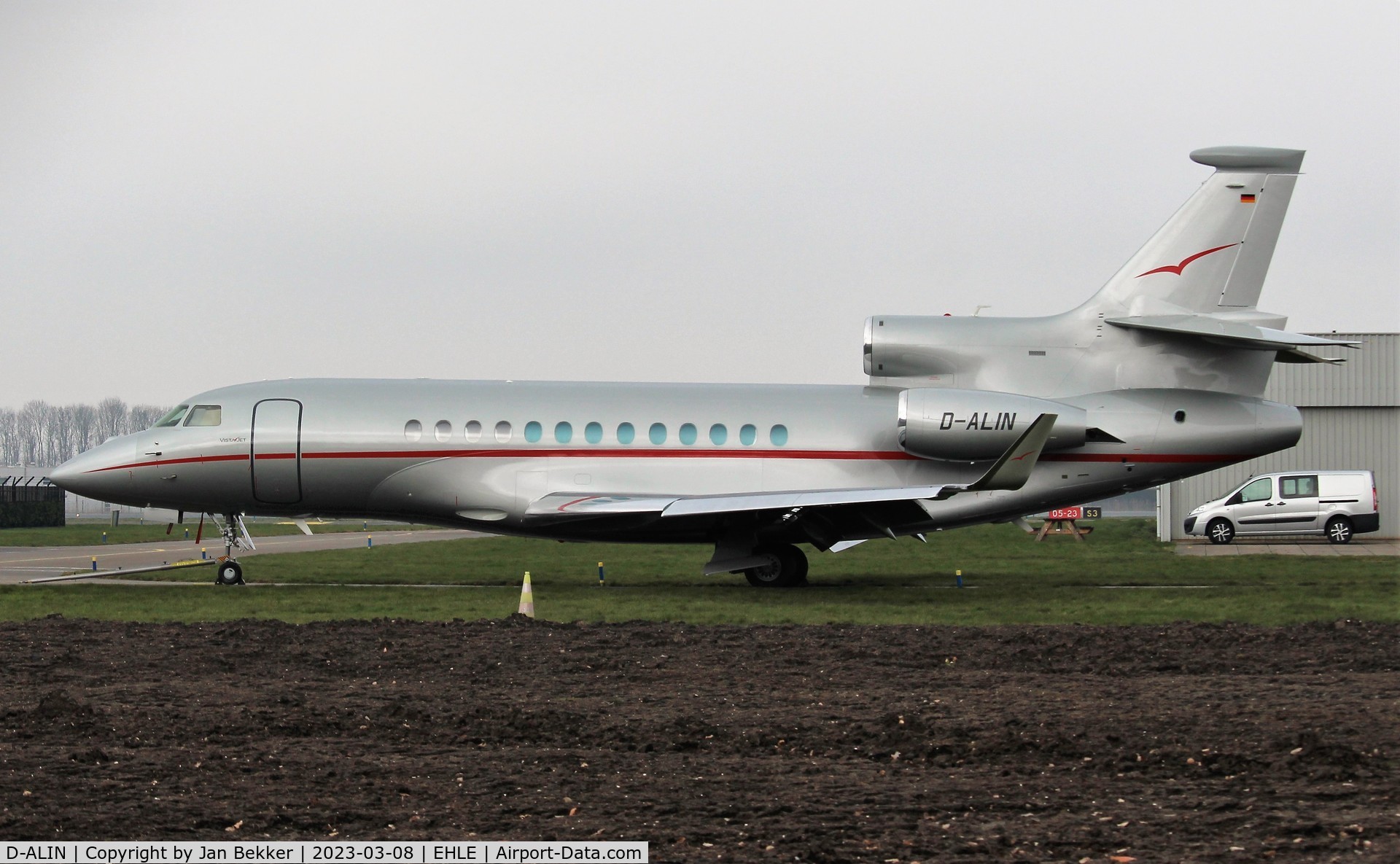 D-ALIN, 2009 Dassault Falcon 7X C/N 54, Now in its new outfit of VistaJet at Lelystad Airport
