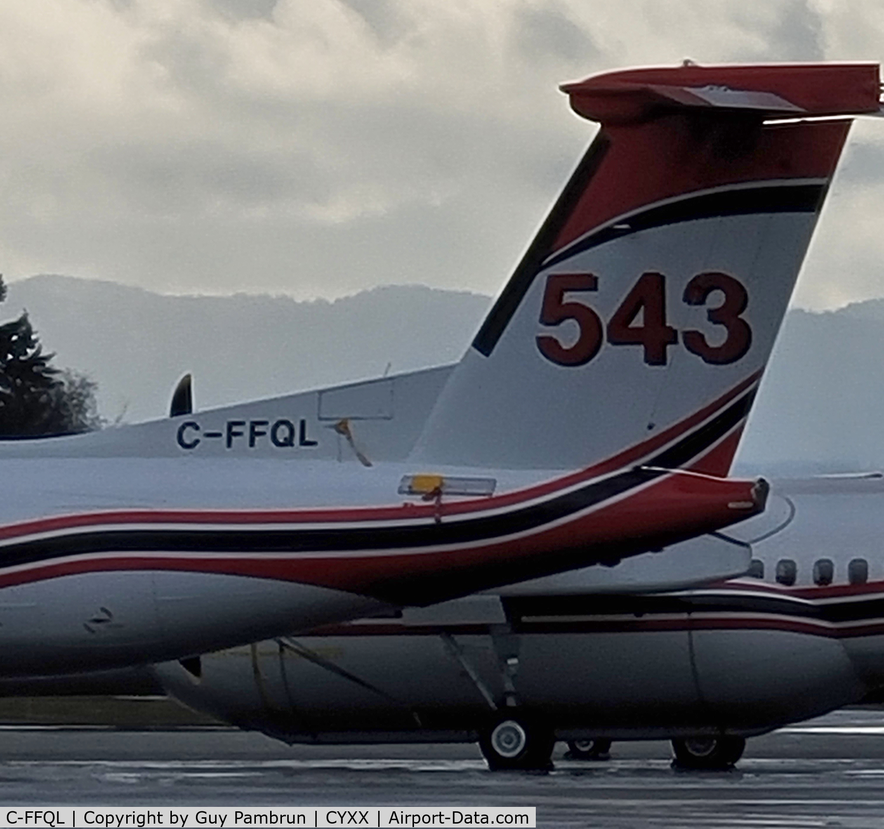 C-FFQL, 2007 De Havilland Canada DHC-8-402Q Dash 8 C/N 4197, Waiting for the fire season.