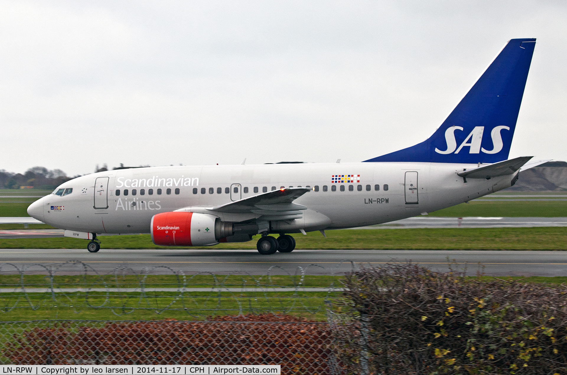 LN-RPW, 1999 Boeing 737-683 C/N 28289, Copenhagen 17.11.2014