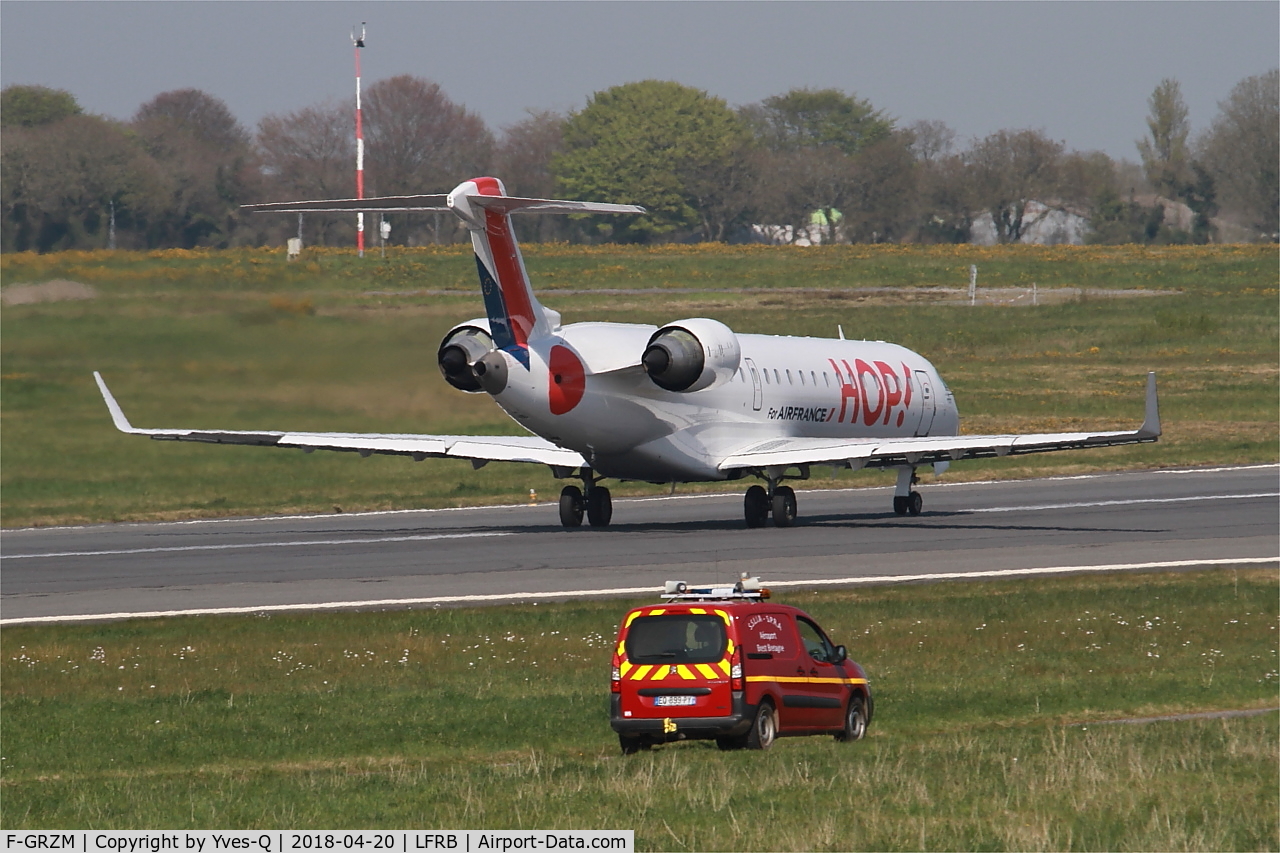 F-GRZM, Canadair CRJ-700 (CL-600-2C10) Regional Jet C/N 10263, Canadair Regional Jet CRJ-700, Take off run rwy 07R, Brest-Guipavas Airport (LFRB-BES)