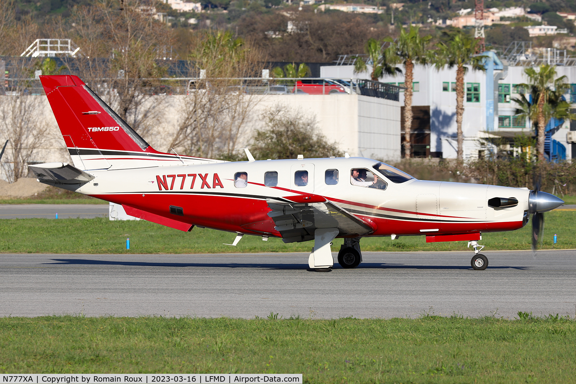 N777XA, 2013 Socata TBM 700 C/N 680, Take off
