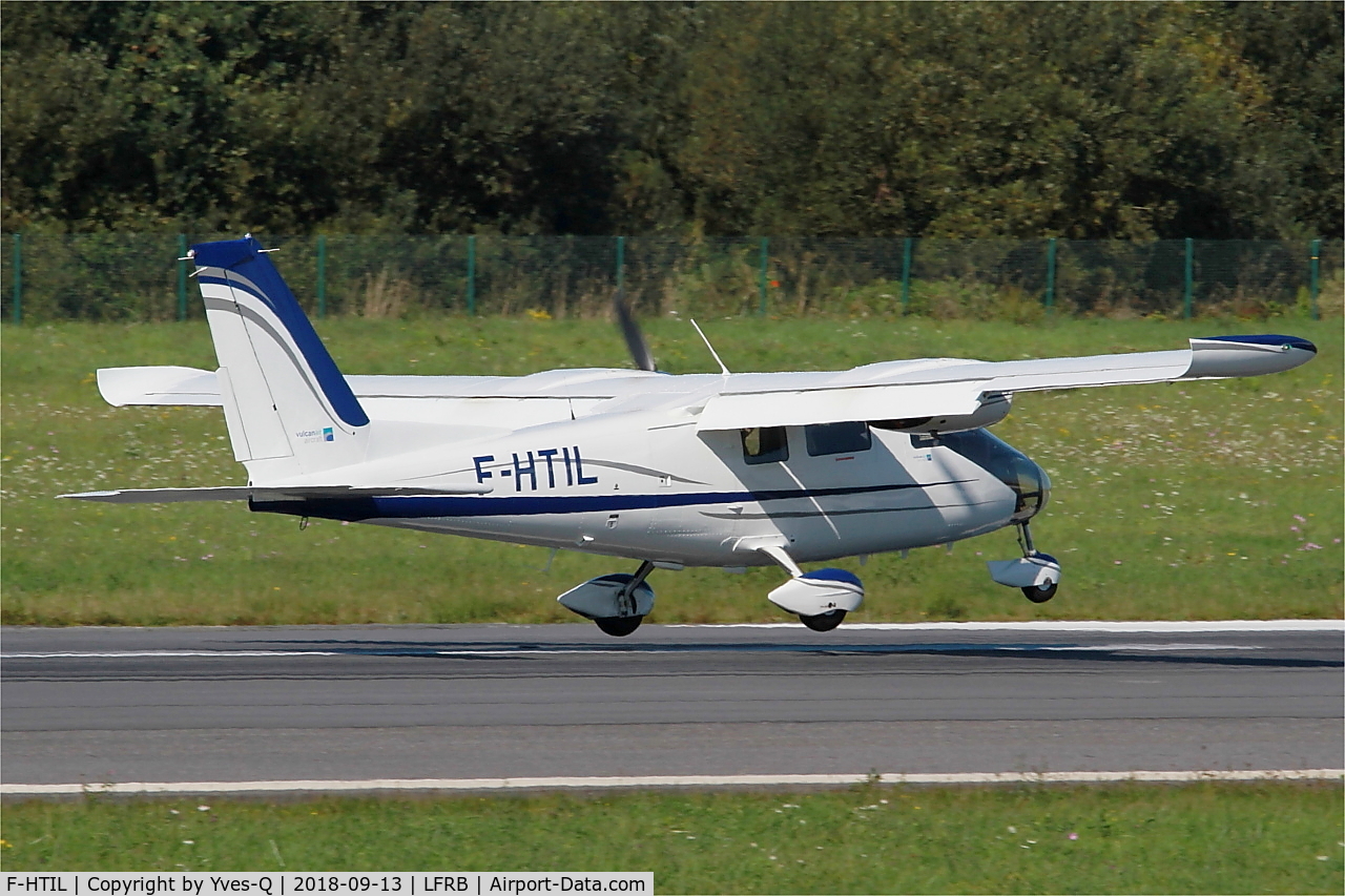 F-HTIL, 2018 Vulcanair P.68 Observer 2 C/N 507-49/OB2, Vulcanair P.68 Observer 2, Touchdown rwy 07R, Brest-Bretagne airport (LFRB-BES)