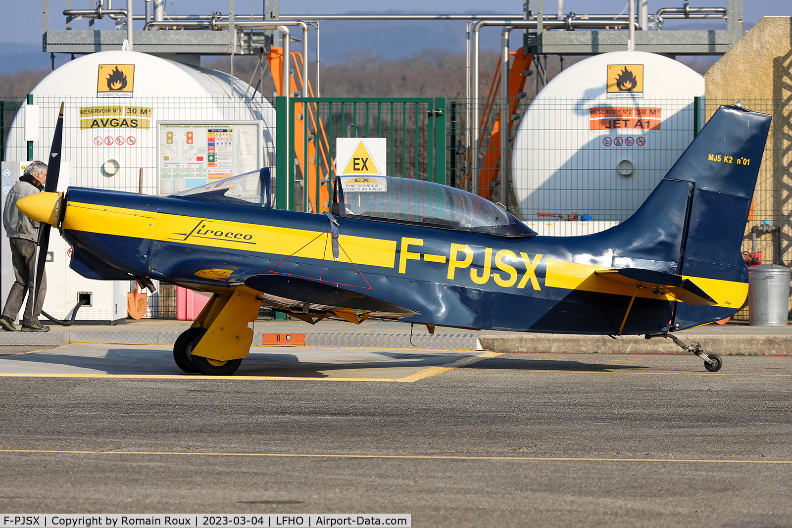 F-PJSX, Jurca MJ-5 K2 Sirocco C/N 01, Parked