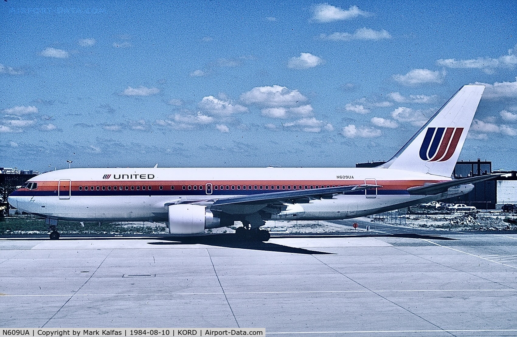 N609UA, 1982 Boeing 767-222 C/N 21870, United Airlines Boeing 767-222, N609UA at ORD
