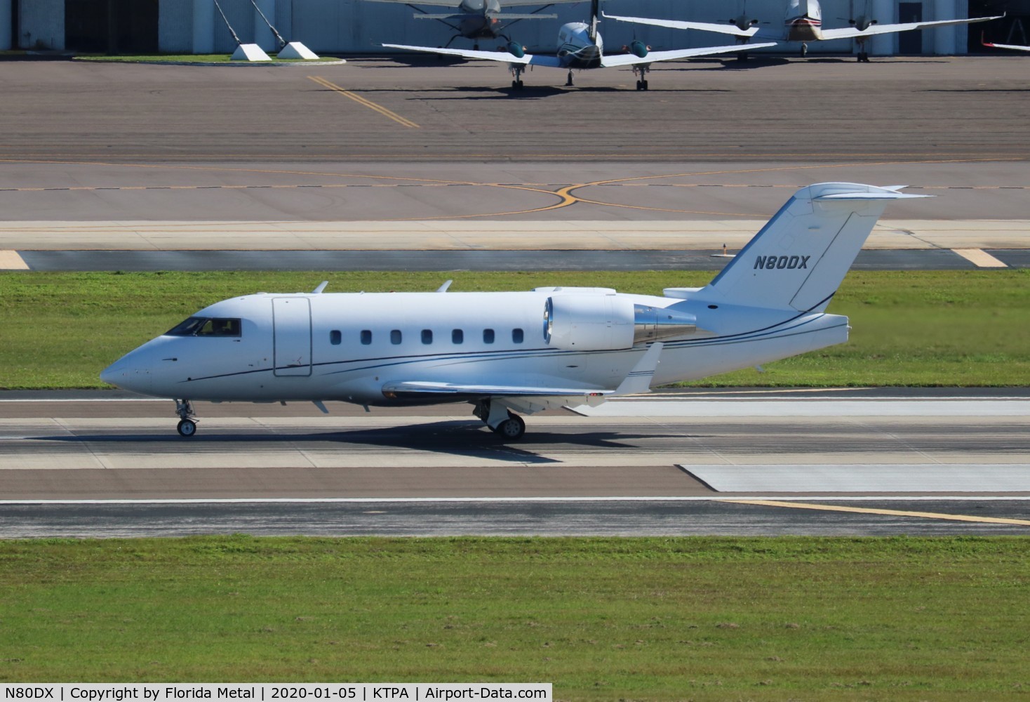 N80DX, 1998 Bombardier Challenger 604 (CL-600-2B16) C/N 5365, Challenger 604 zx