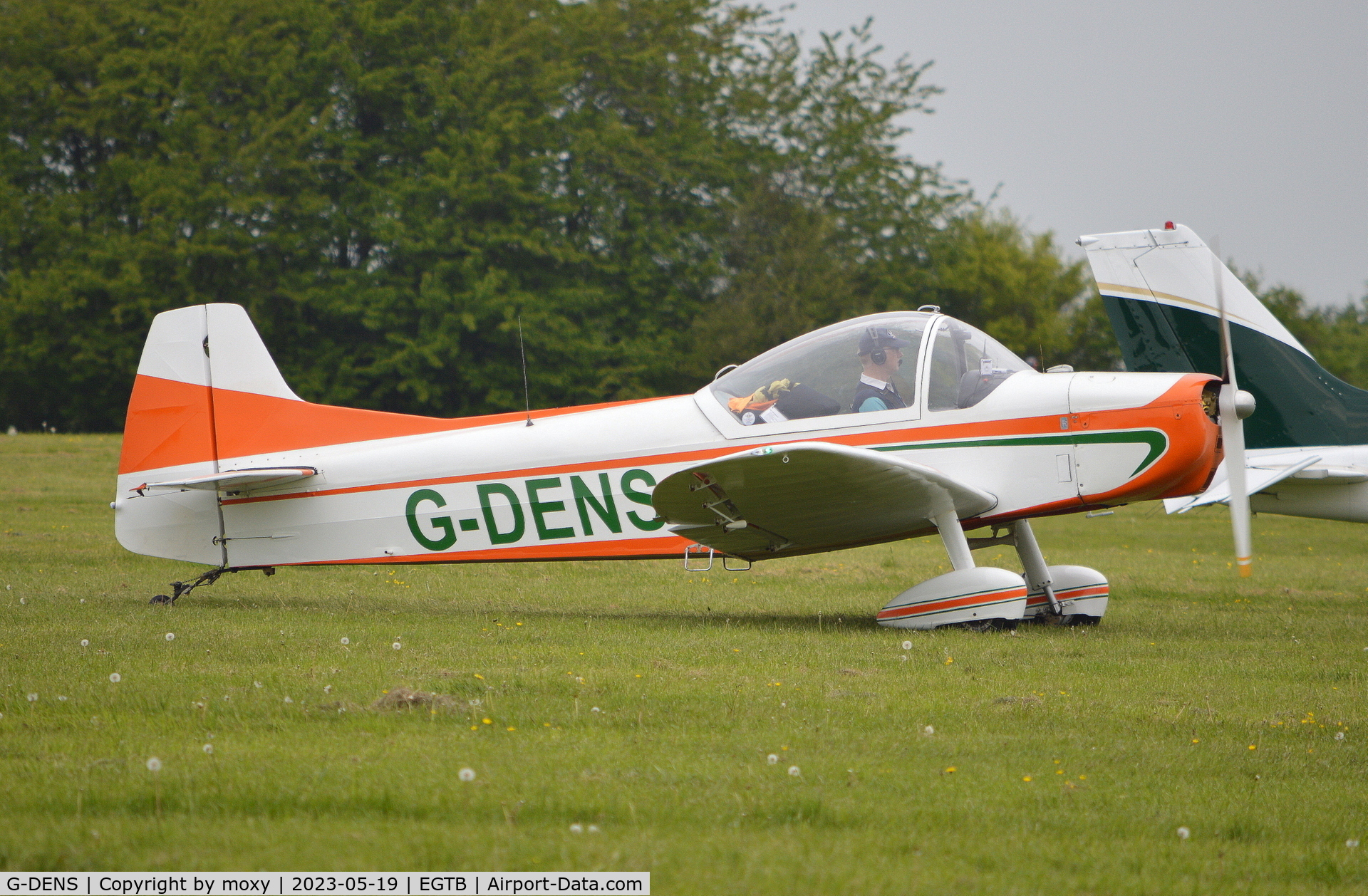G-DENS, 1963 Binder CP-301S Smaragd C/N 121, Binder CP-301S Smaragd at Wycombe Air Park. Ex D-ENSA
