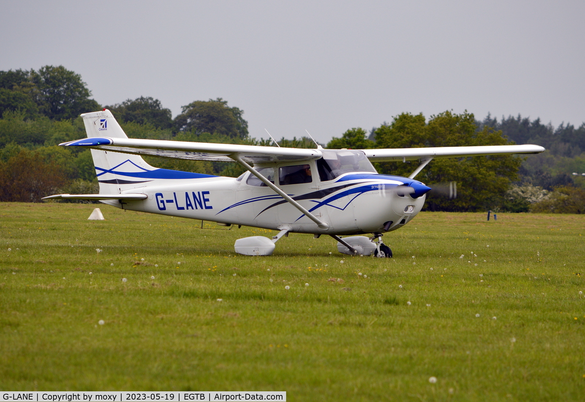 G-LANE, 1979 Reims F172N Skyhawk C/N 1853, Reims F172N at Wycombe Air Park.