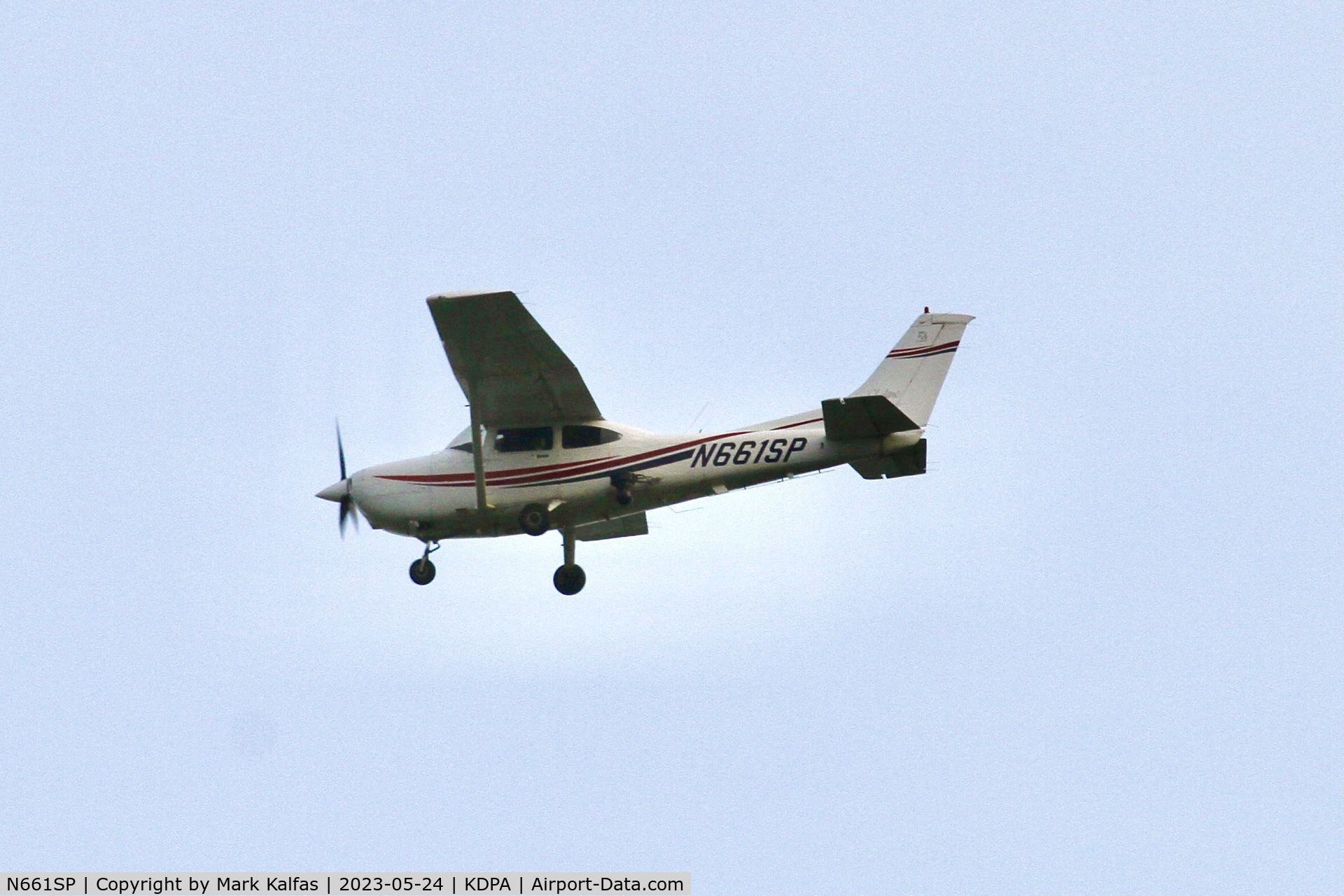 N661SP, 2000 Cessna 182S Skylane C/N 18280825, Illinois State Police Cessna 182S, inbound to DPA