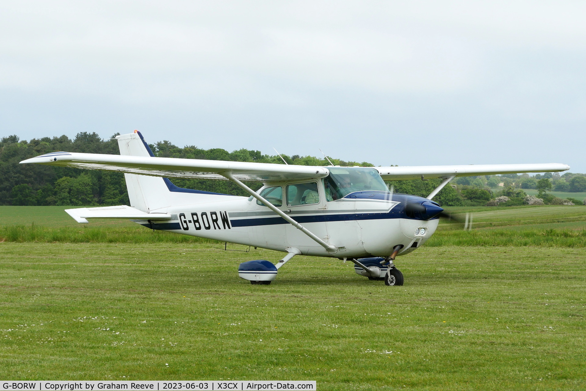 G-BORW, 1981 Cessna 172P C/N 172-74301, Just landed at Northrepps.