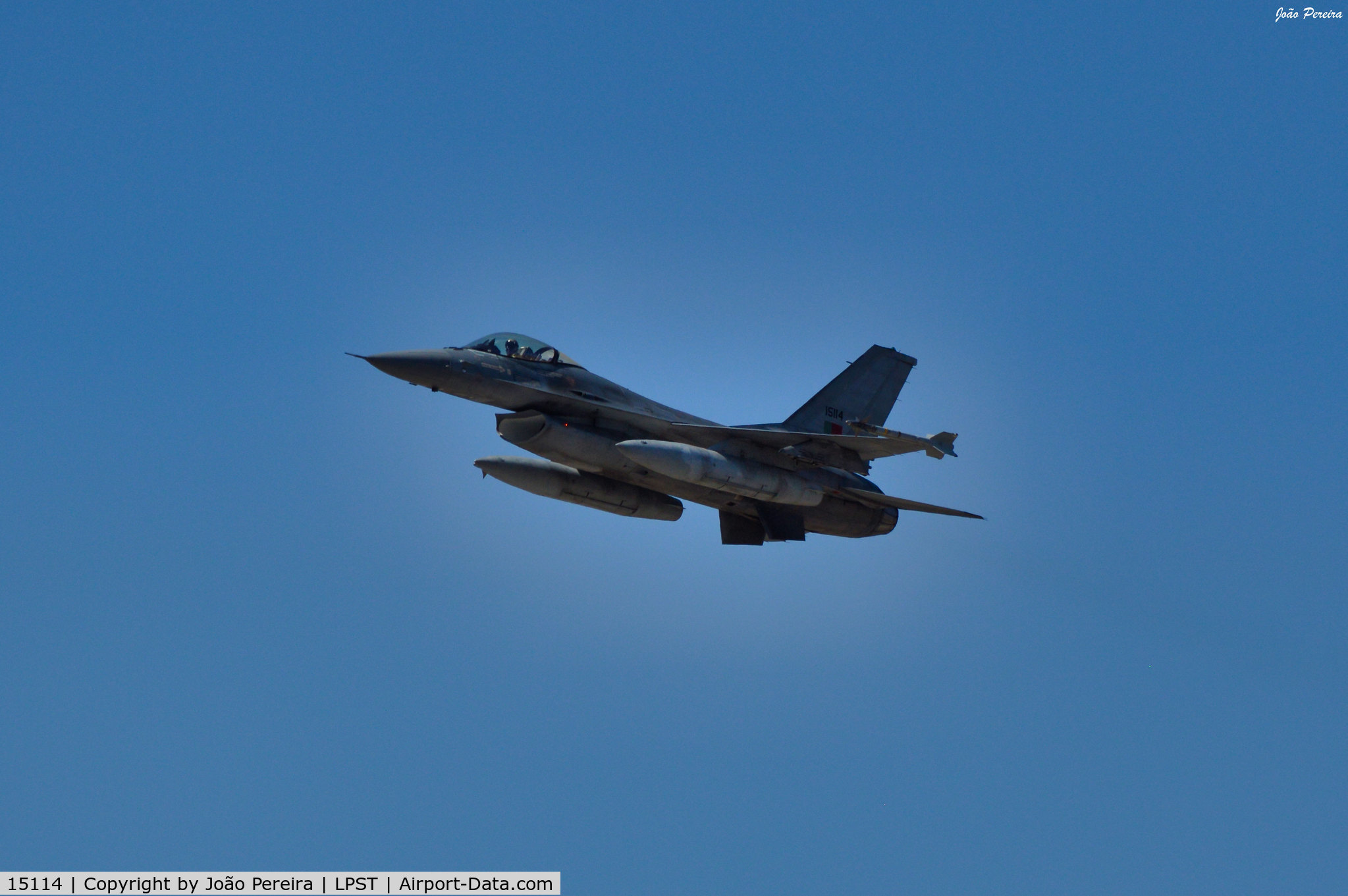 15114, Lockheed F-16A Fighting Falcon C/N AA-14, FAP F16 at LPST
