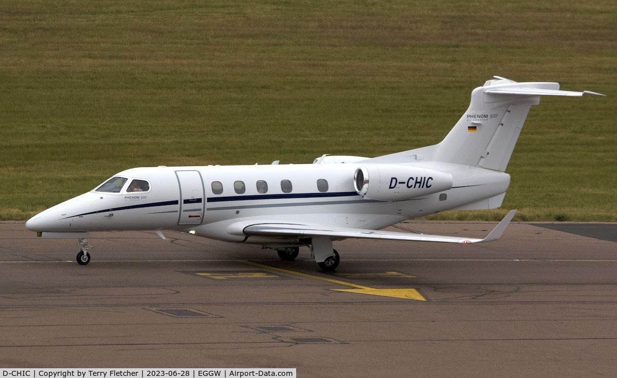 D-CHIC, 2012 Embraer EMB-505 Phenom 300 C/N 50500096, At Luton Airport