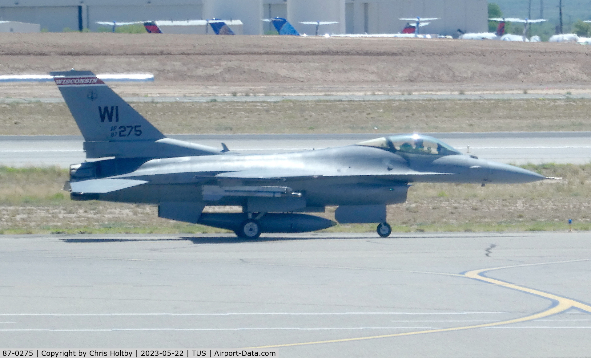 87-0275, 1987 General Dynamics F-16C Fighting Falcon C/N 5C-536, Landing at Tuscon Int. Airport, Arizona