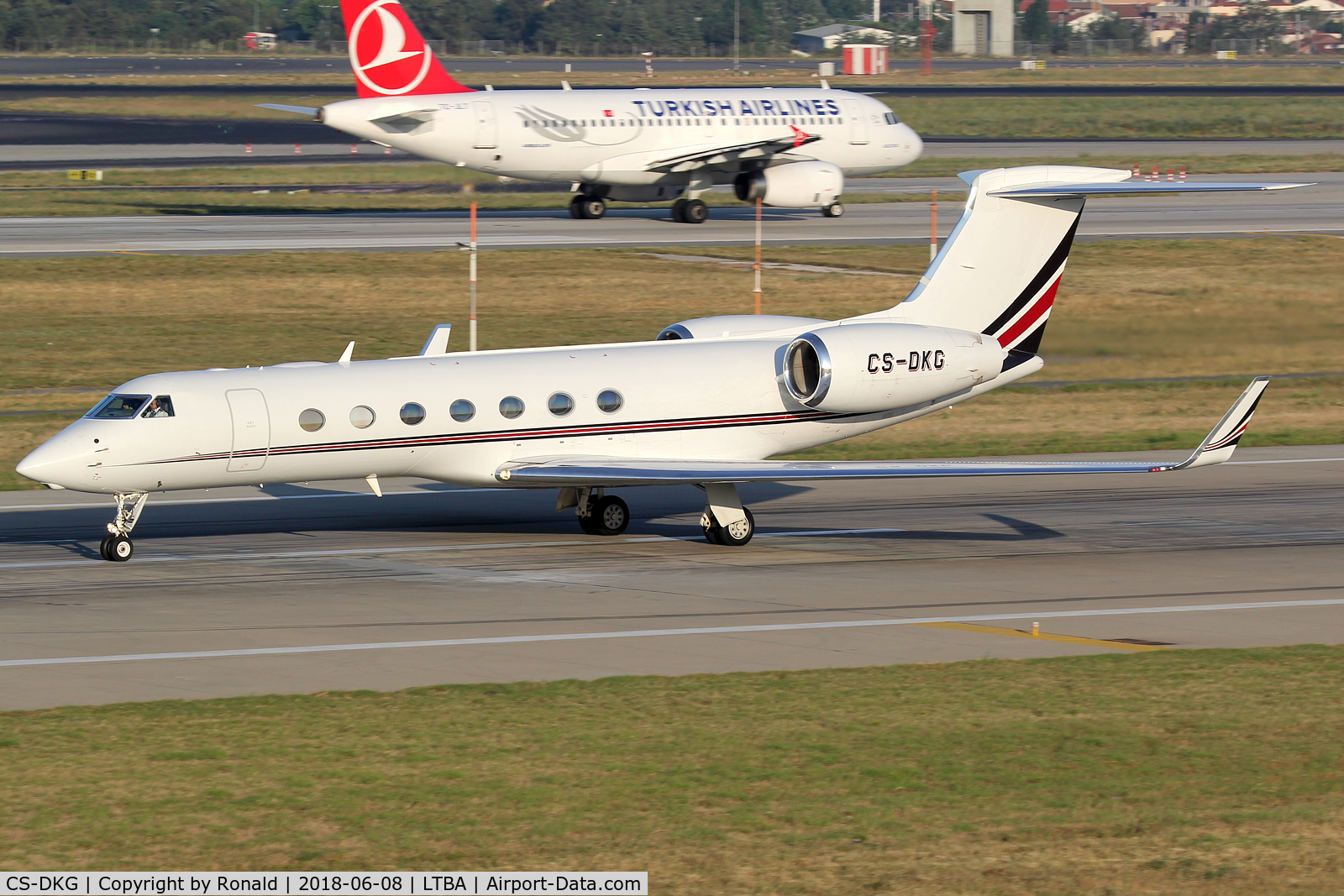 CS-DKG, 2007 Gulfstream Aerospace GV-SP (G550) C/N 5127, at ist