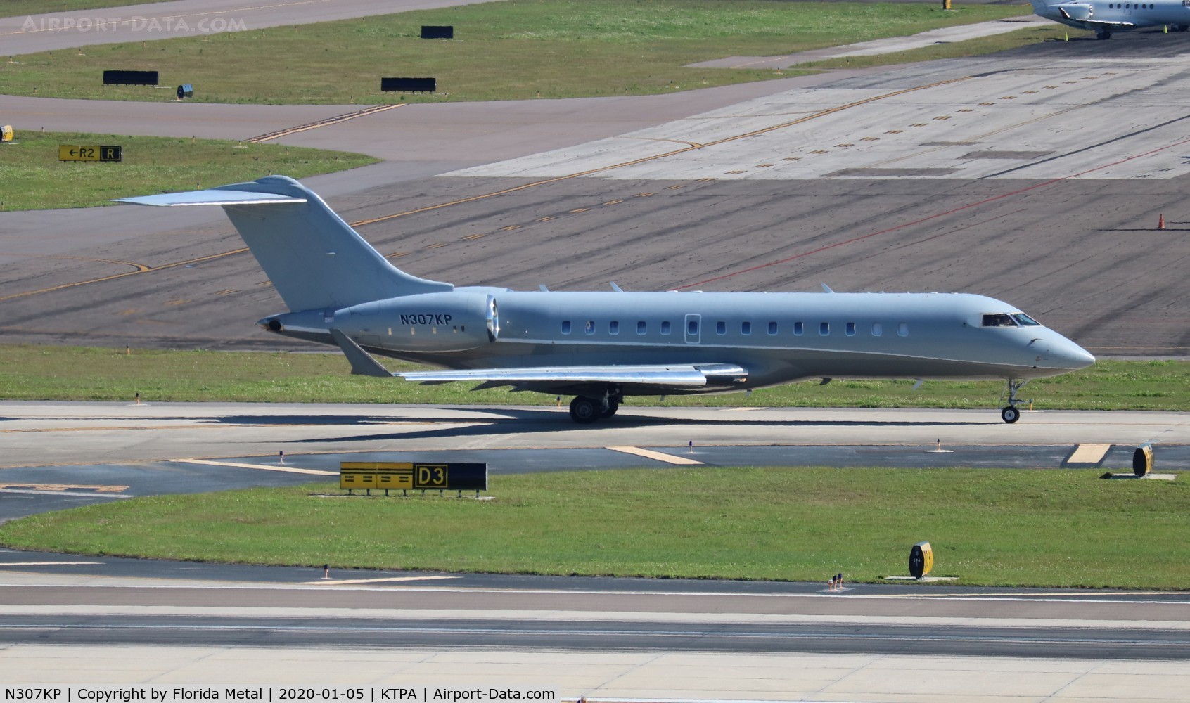 N307KP, 2003 Bombardier BD-700-1A10 Global Express C/N 9120, Global Express zx TPA getting ready for a 1R departure