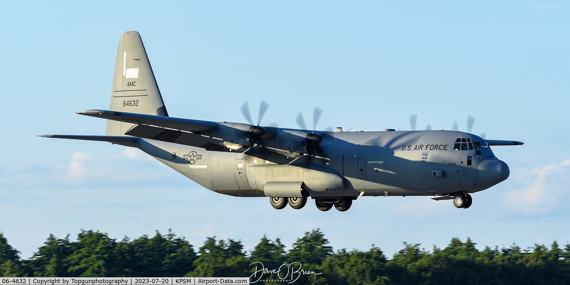 06-4632, 2006 Lockheed Martin C-130J-30 Super Hercules C/N 382-5587, CHEAT53 coming in for a RON