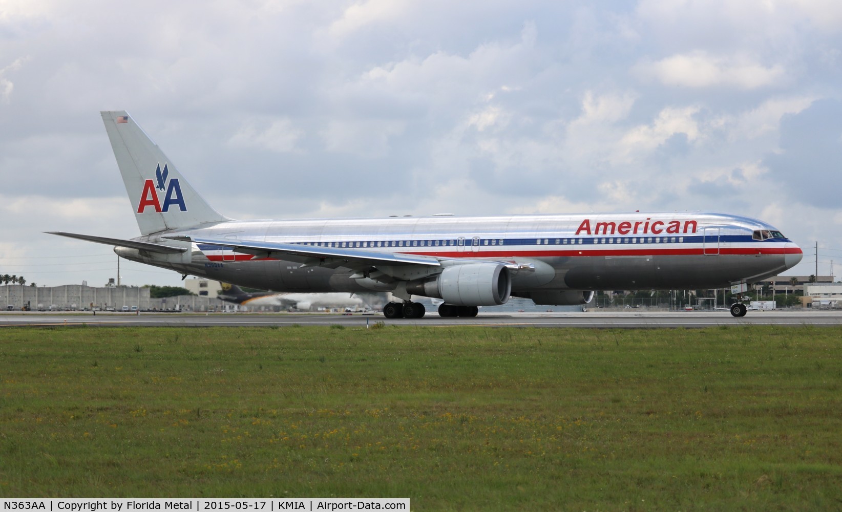 N363AA, 1988 Boeing 767-323 C/N 24044, AAL 763 zx MIA-BOG