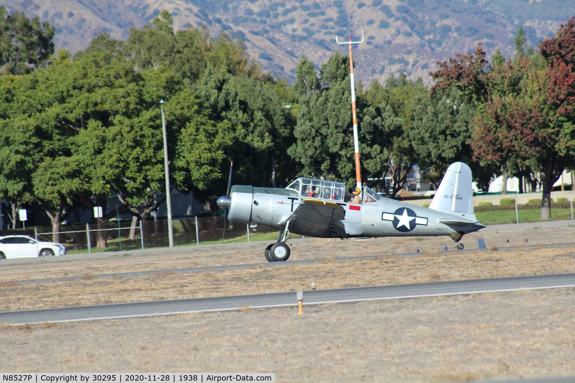 N8527P, 1980 Consolidated Vultee BT-13 C/N 79-758, On the ground