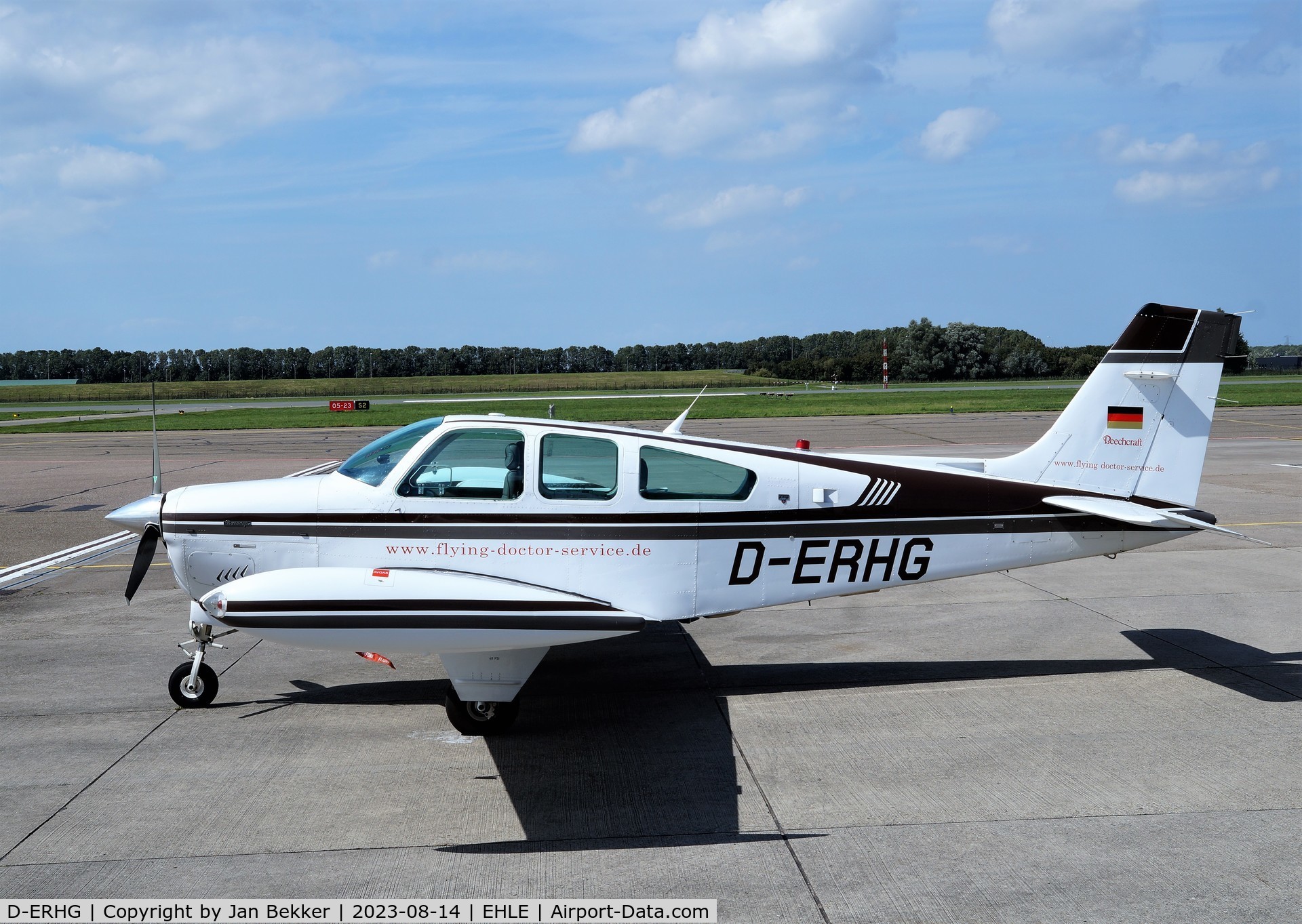 D-ERHG, 1990 Beech F33A Bonanza Bonanza C/N CE-1507, Lelystad Airport