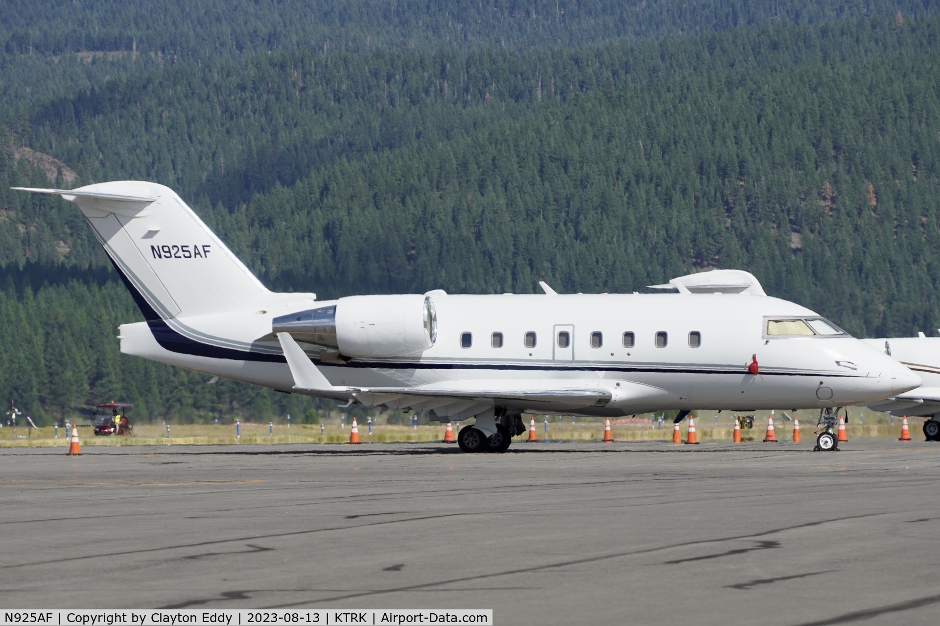 N925AF, 2002 Bombardier Inc. CL-600-2B16 C/N 5524, Truckee Tahoe airport in California 2023.