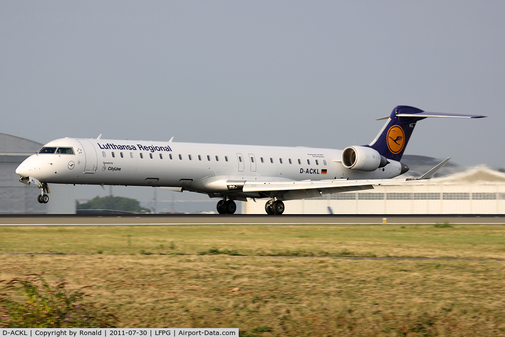 D-ACKL, 2006 Bombardier CRJ-900LR (CL-600-2D24) C/N 15095, at cdg
