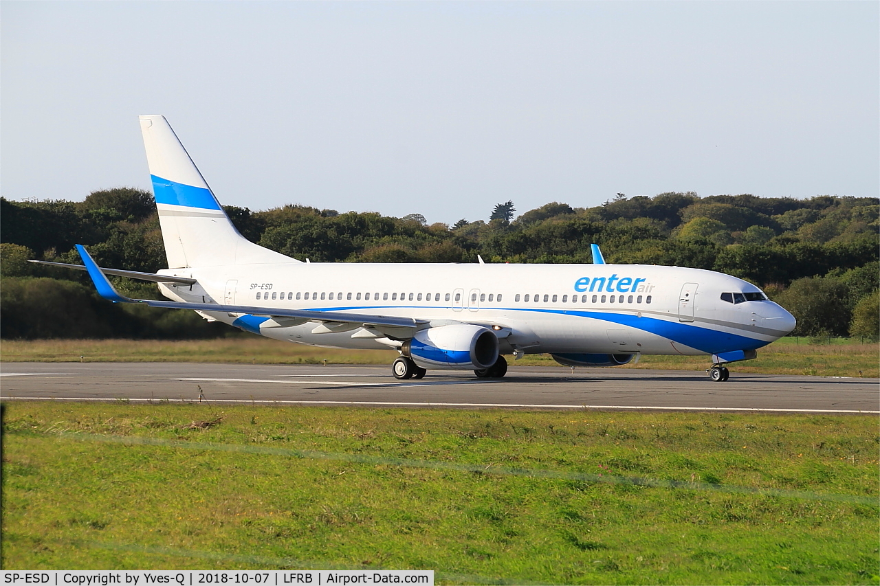 SP-ESD, 2002 Boeing 737-8AS C/N 29934, Boeing 737-8AS , Take off run rwy 07R, Brest-Guipavas Airport (LFRB-BES)