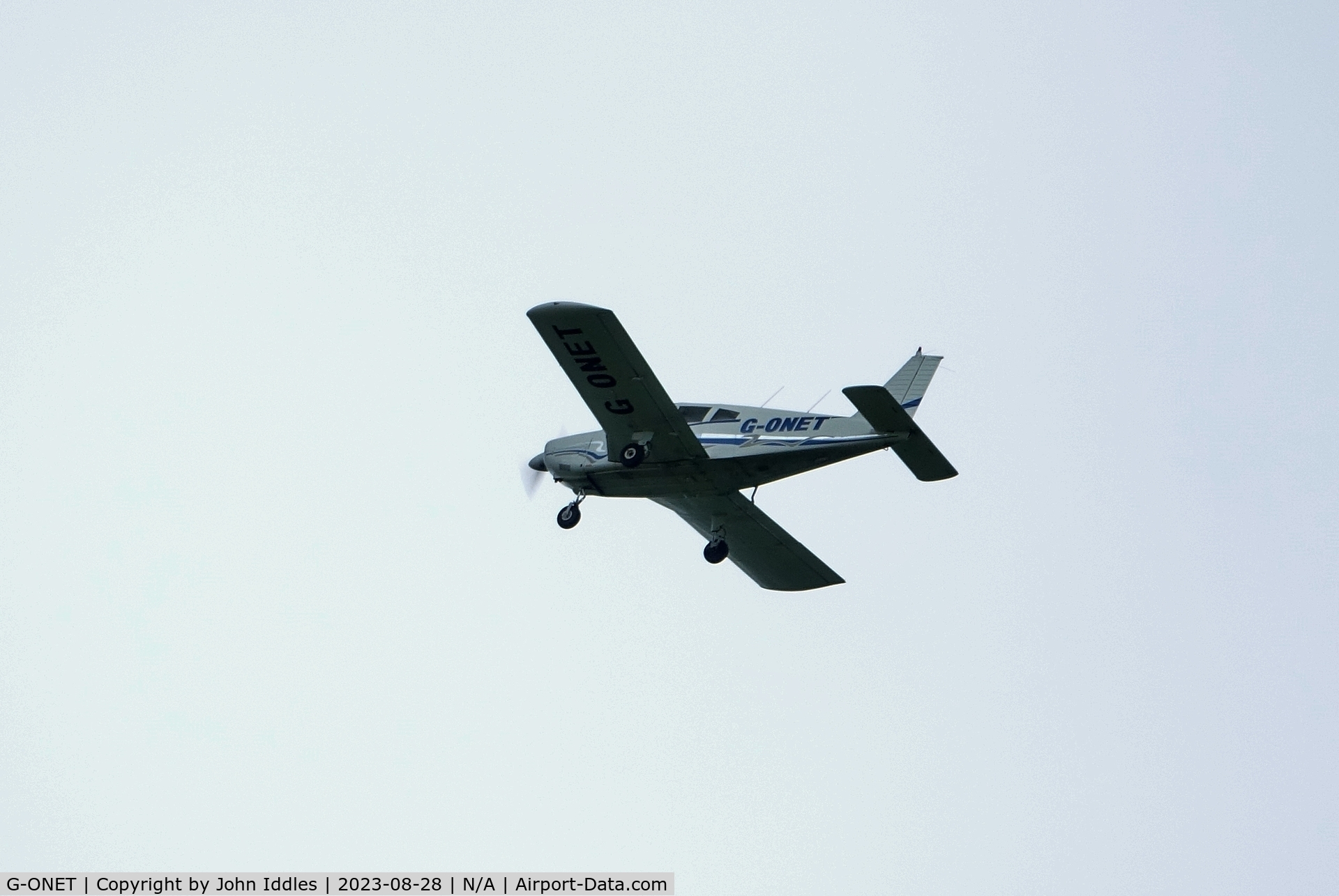 G-ONET, 1970 Piper PA-28-180 Cherokee C/N 28-5802, Spotted flying over Mark Moor in Somerset