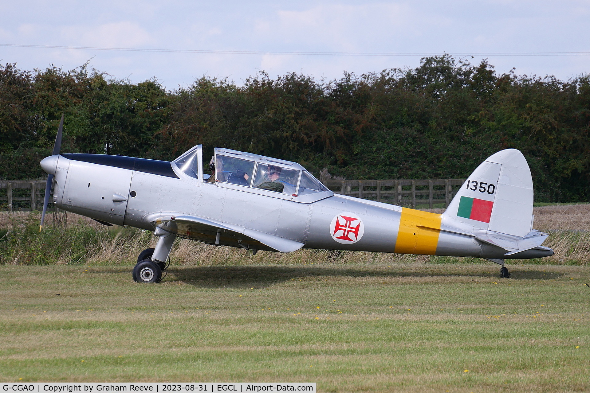 G-CGAO, 1958 OGMA DHC-1 Chipmunk T.20 C/N OGMA-40, About to depart from Fenland.