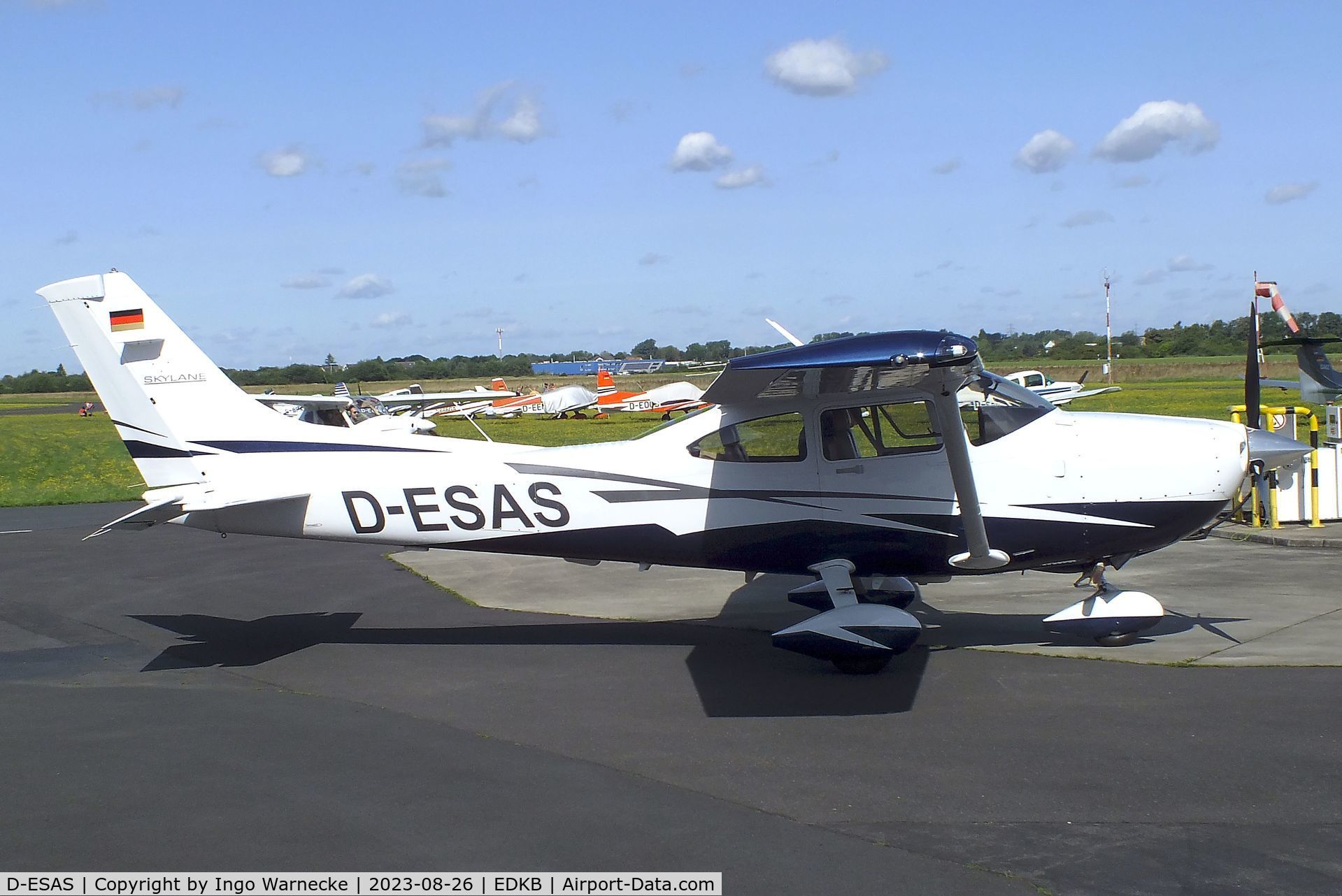 D-ESAS, Cessna 182S Skylane Skylane C/N 18282303, Cessna 182S Skylane at Bonn-Hangelar airfield during the Grumman Fly-in 2023