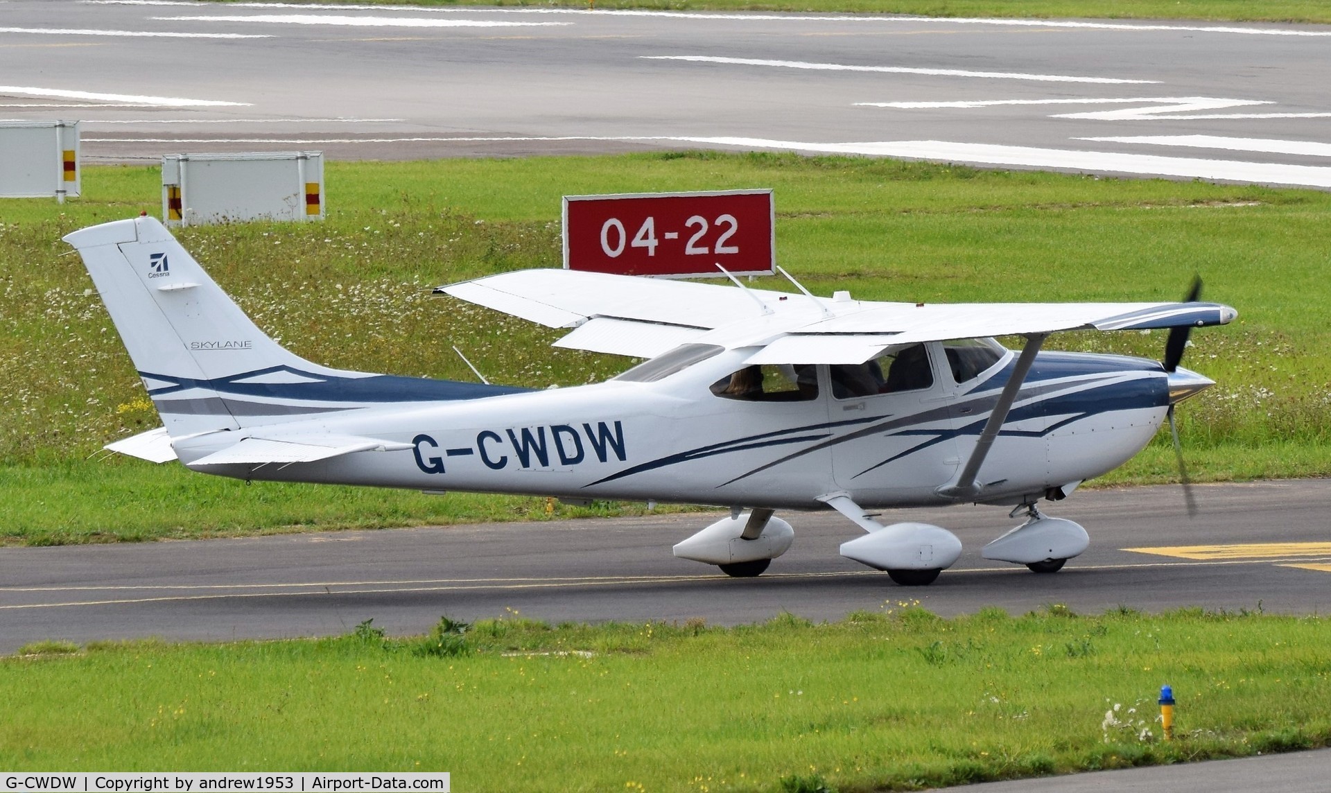 G-CWDW, 2007 Cessna 182T Skylane C/N 18281946, G-CWDW at Gloucestershire Airport.