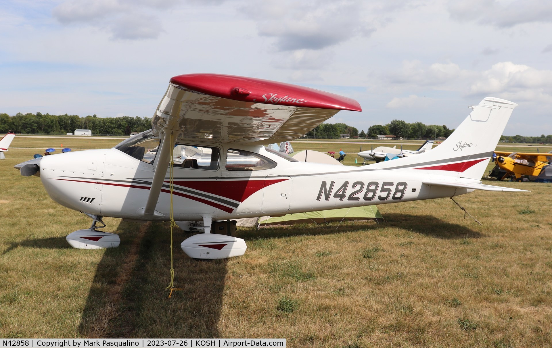 N42858, Cessna 182L Skylane C/N 18259218, Cessna 182L