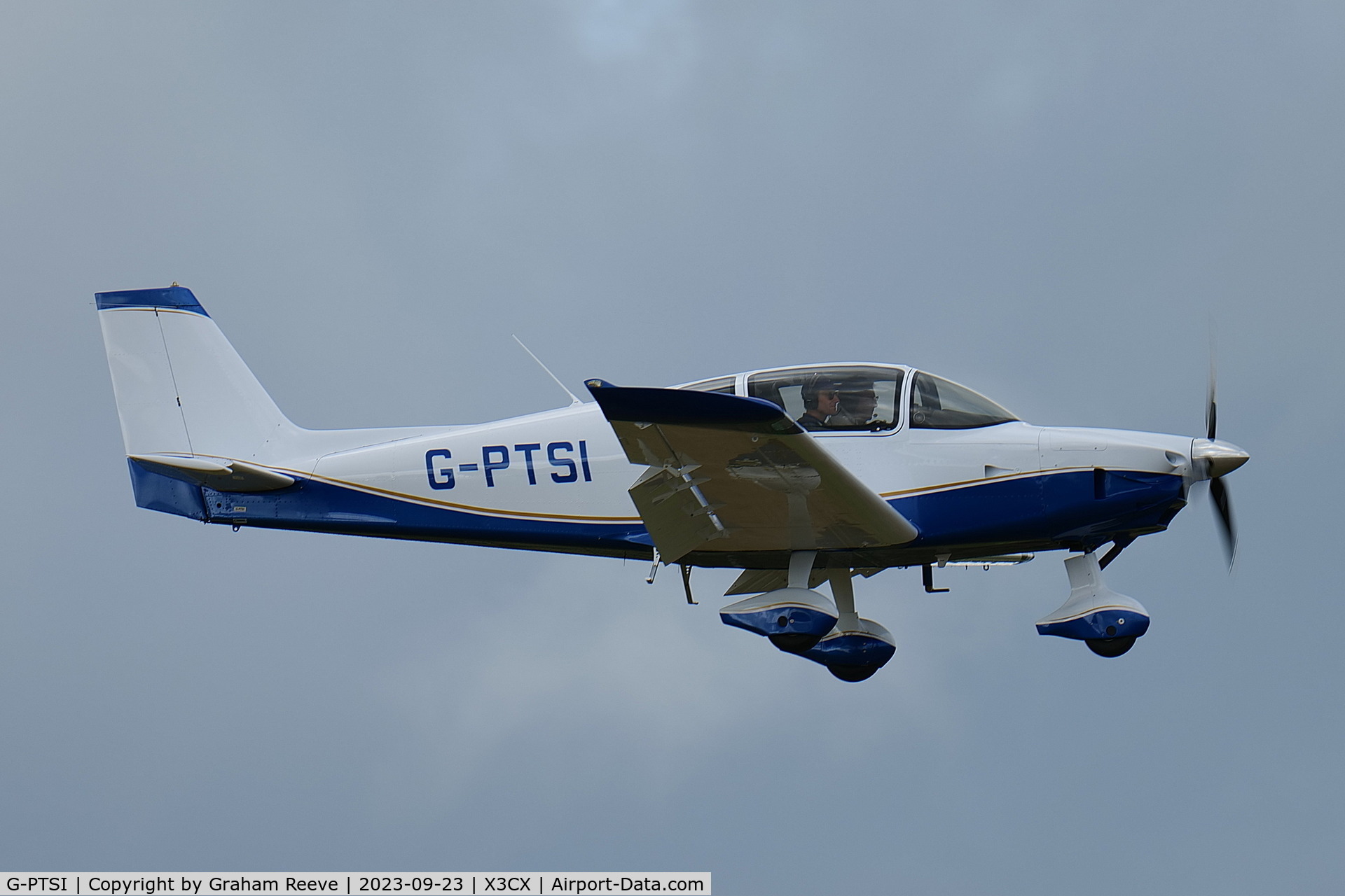 G-PTSI, 2021 The Airplane Factory Sling 4 TSI C/N LAA 400A-15790, Landing at Northrepps.