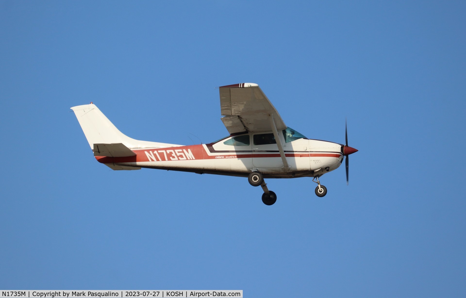 N1735M, 1975 Cessna 182P Skylane C/N 18264421, Cessna 182P