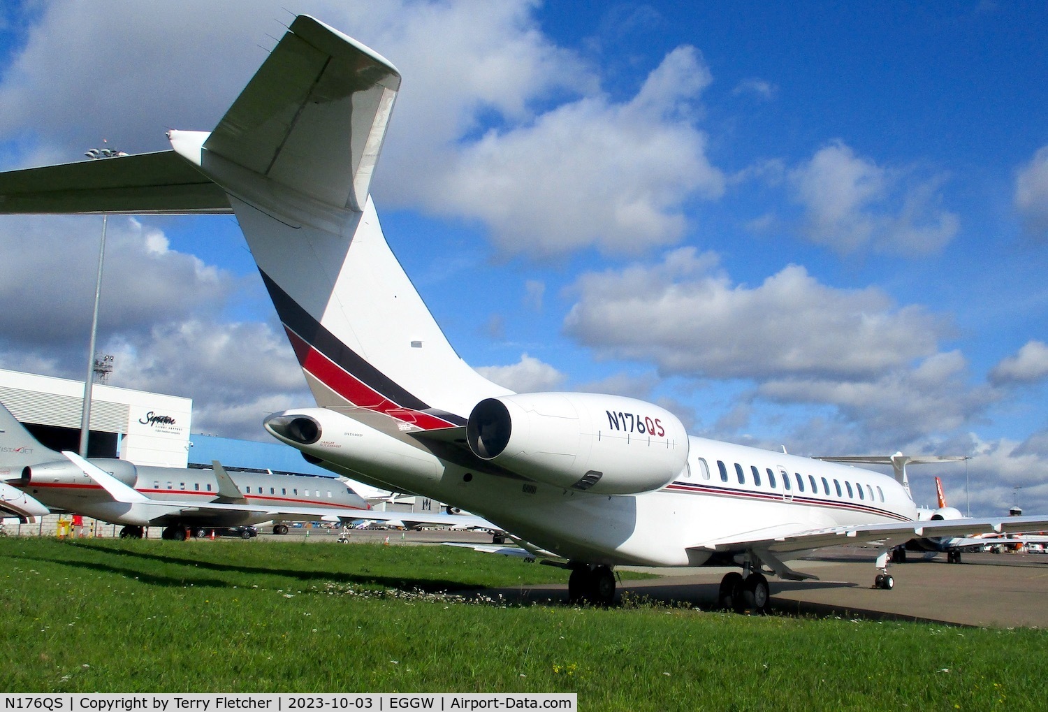 N176QS, 2021 Bombardier Global 7500 (BD-700-2A12) C/N 70096, At Luton Airport