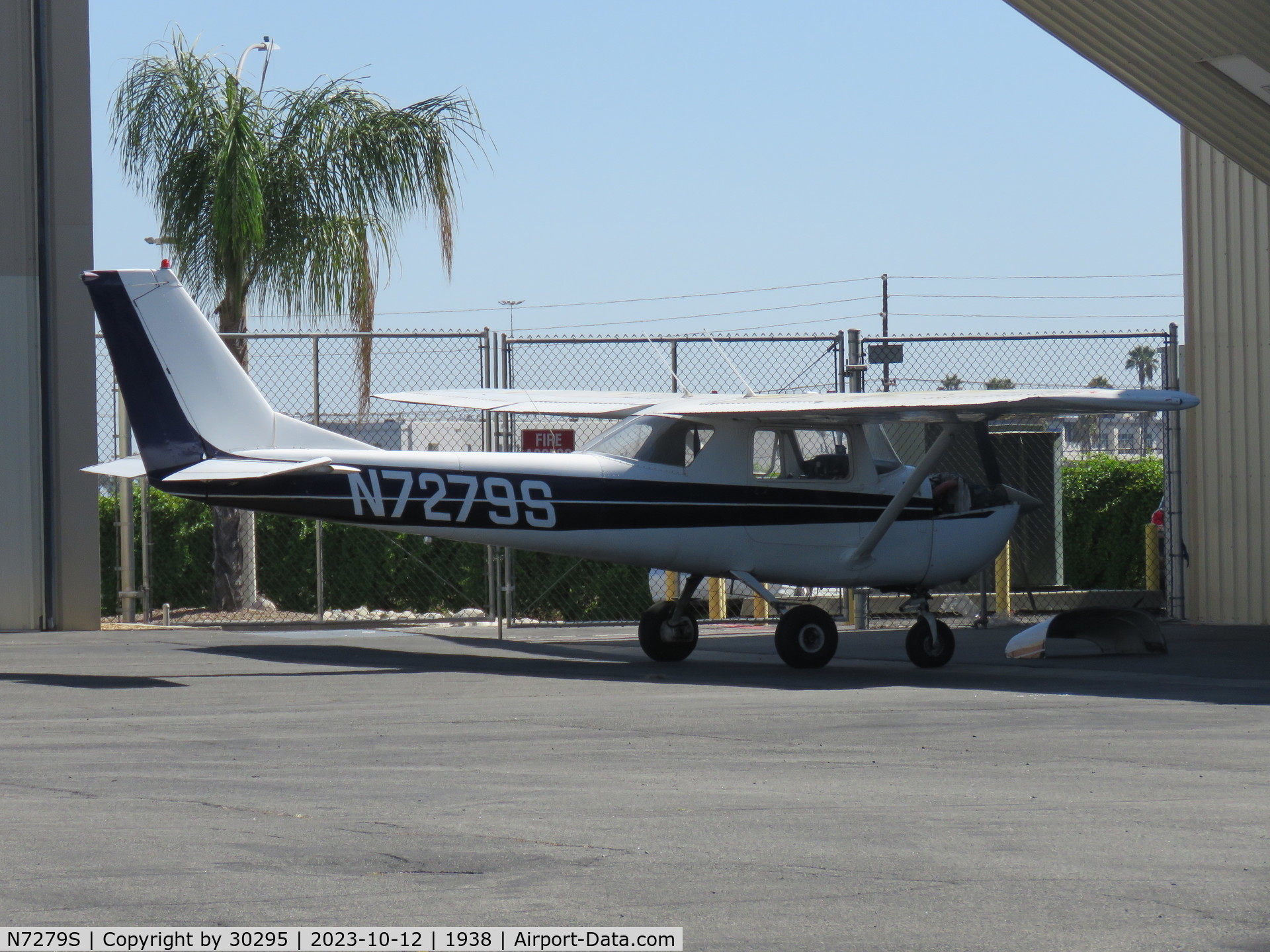 N7279S, 1967 Cessna 150H C/N 15067979, Parked